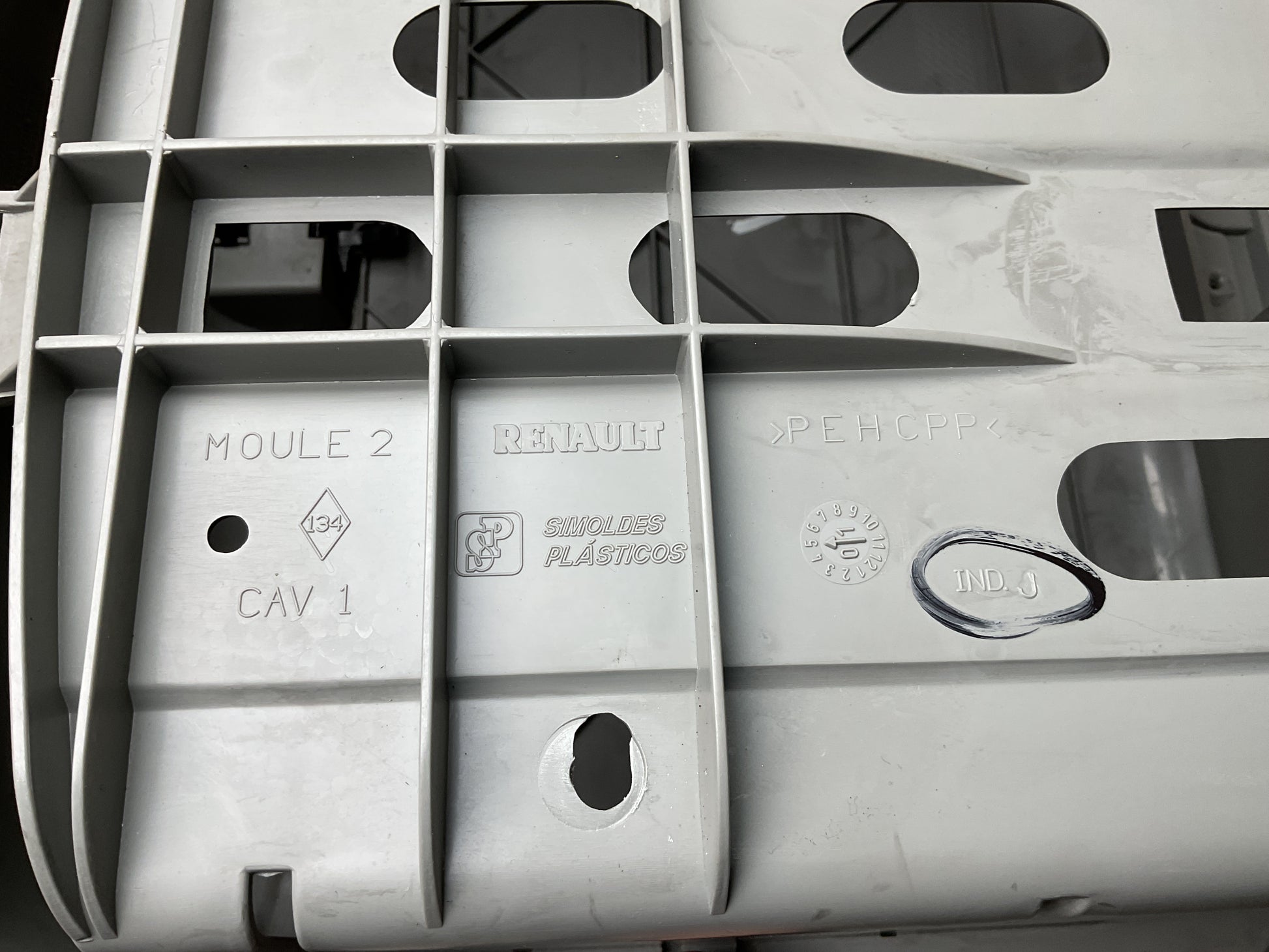 Guantera Renault Scenic 2000-2004 - 7700433407