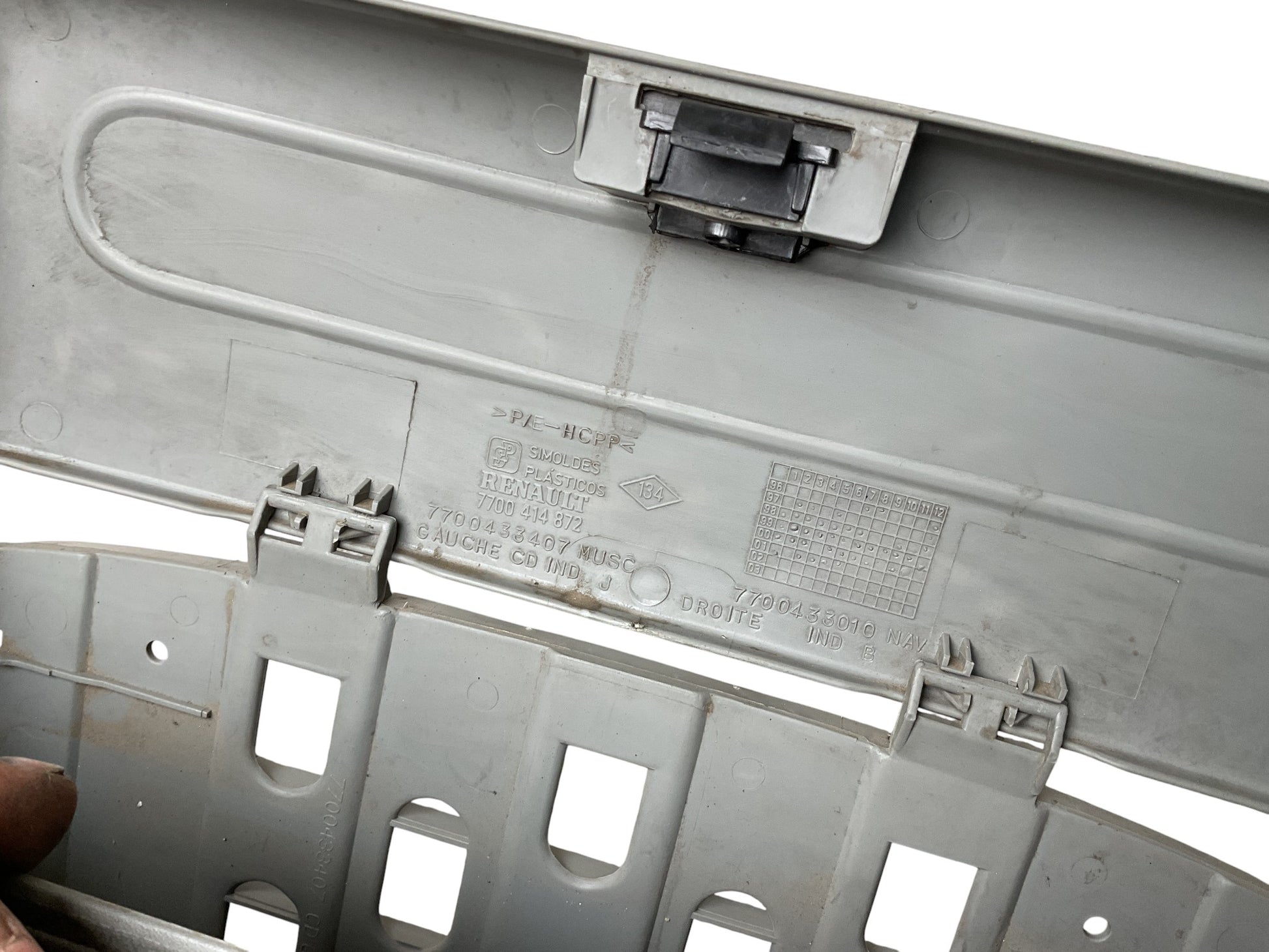 Guantera Renault Scenic 2000-2004 - 7700433407