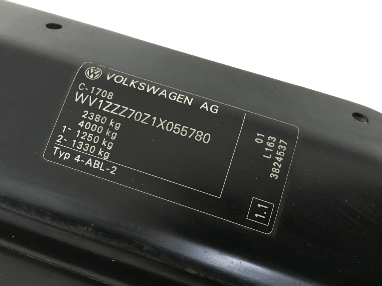 Panel frontal VW Transporter T4 - AutoRR 701121253M