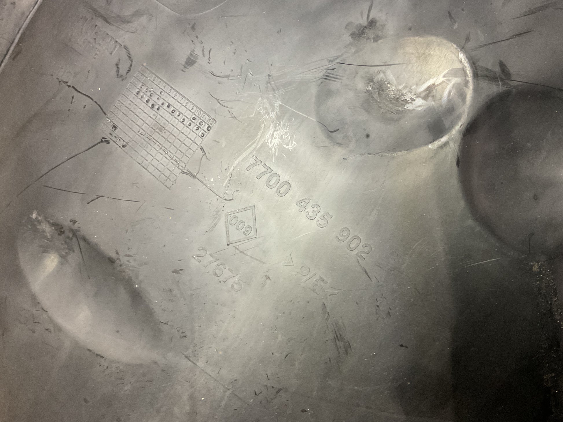 Paso Rueda del dcho Scenic 00-04 - 7700435902