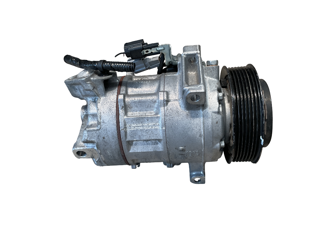 Compresor A/C Renault Nissan 926004EB0A