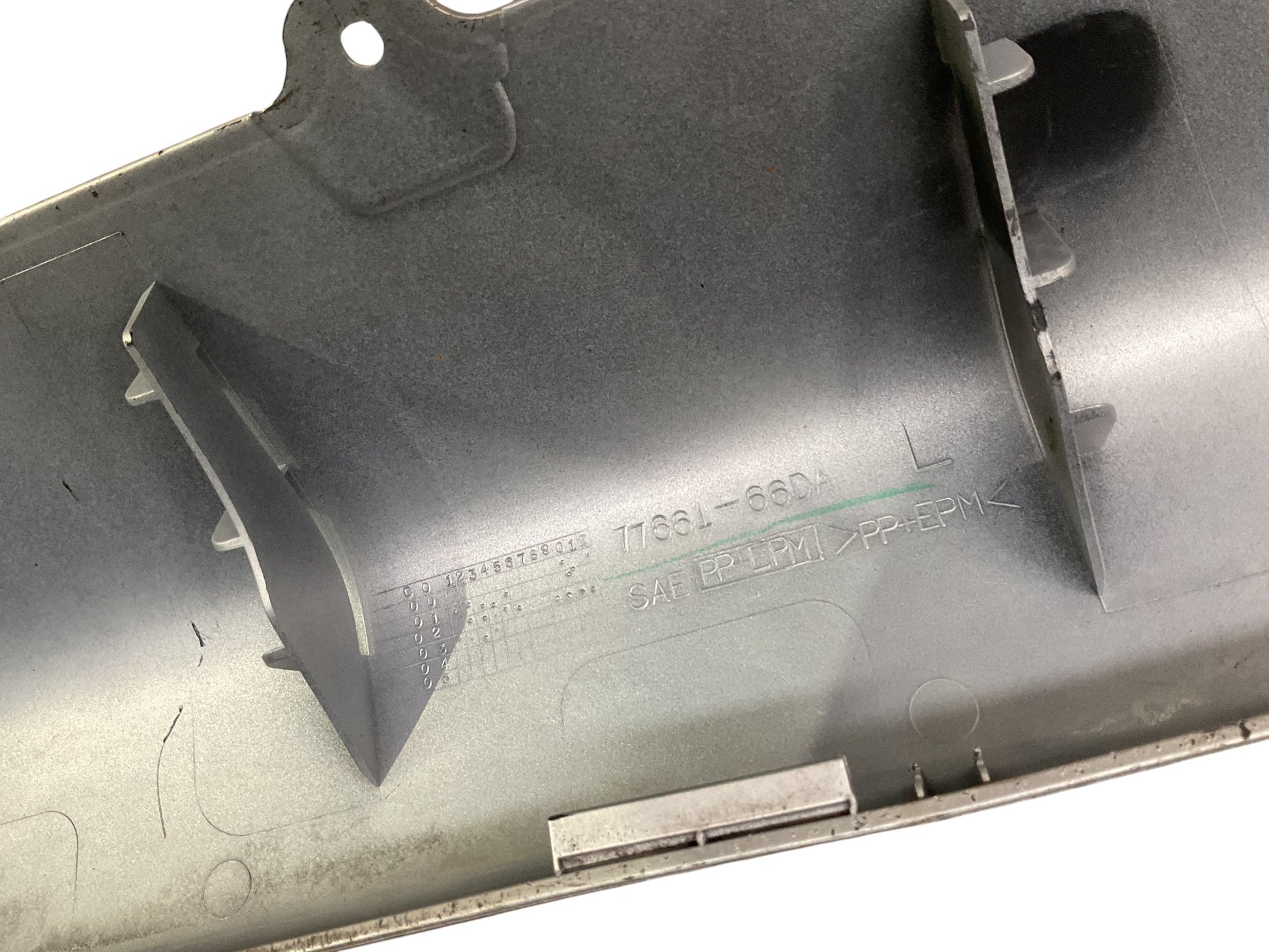 Faldón panel lateral Suzuki Grand Vitara 98-05 - 7766166DA