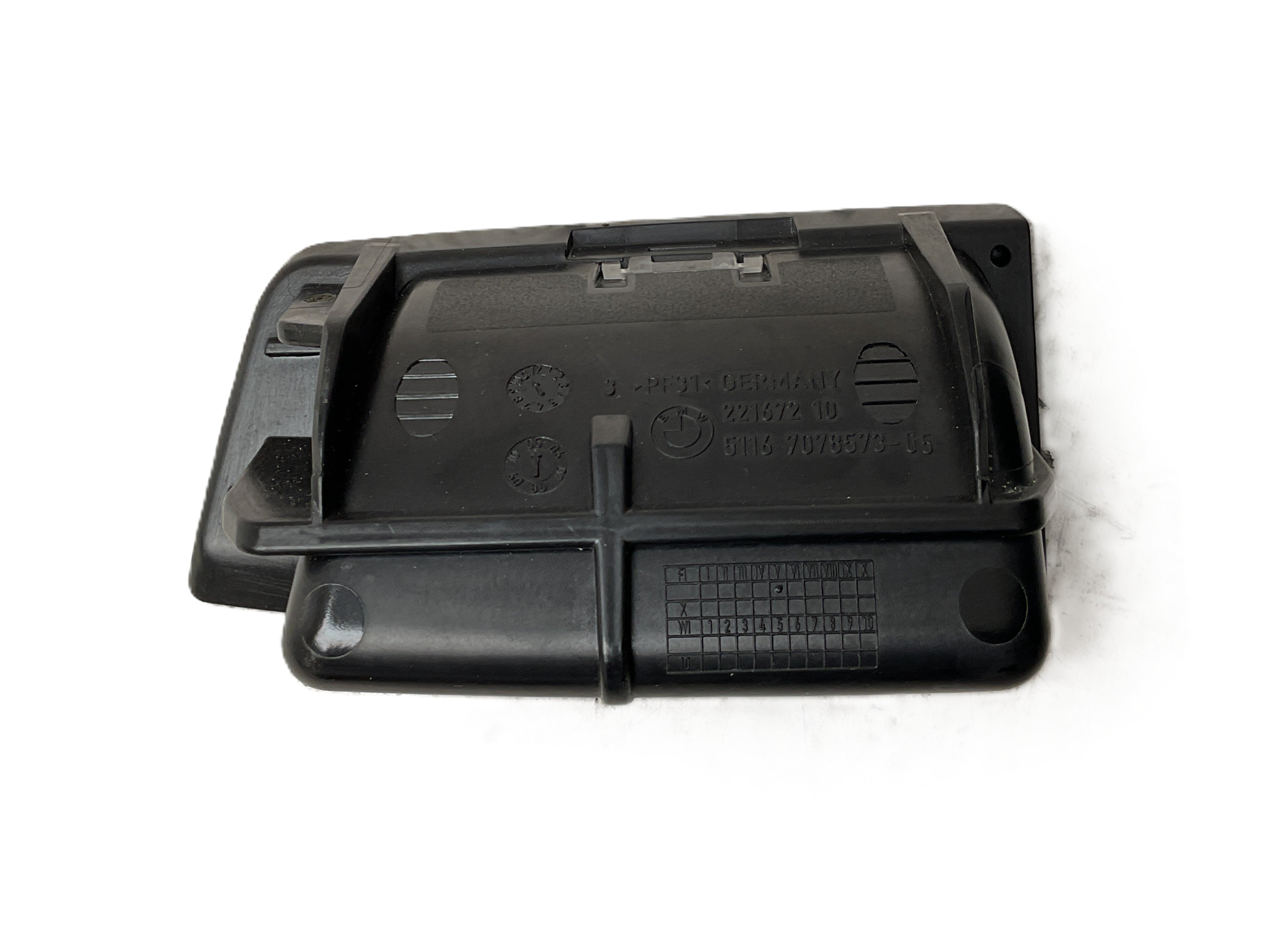 Cenicero BMW Serie 1  E81  07-12