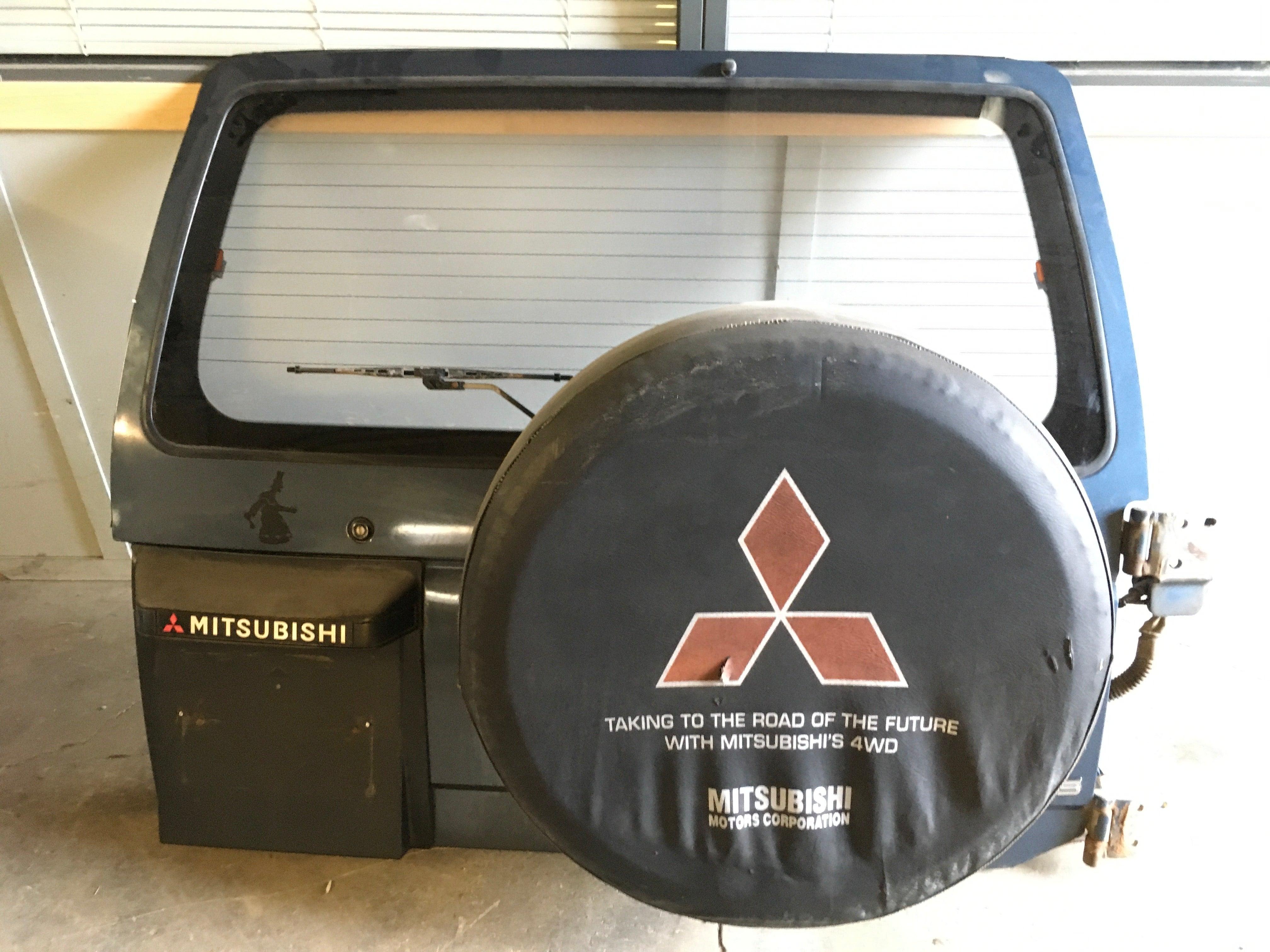 Porton Mistubishi Pajero II MB945277 - AutoRR MB945277