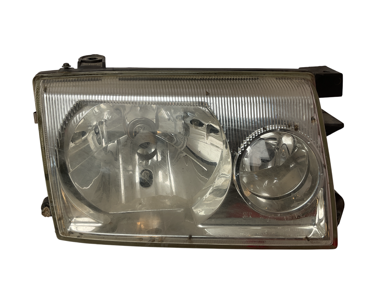 Faro dcho Nissan Terrano 1993-2007