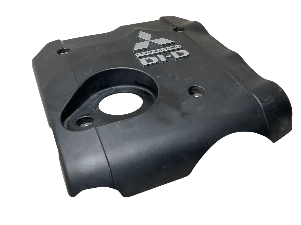 Tapa Motor Mitsubishi L200 05-15