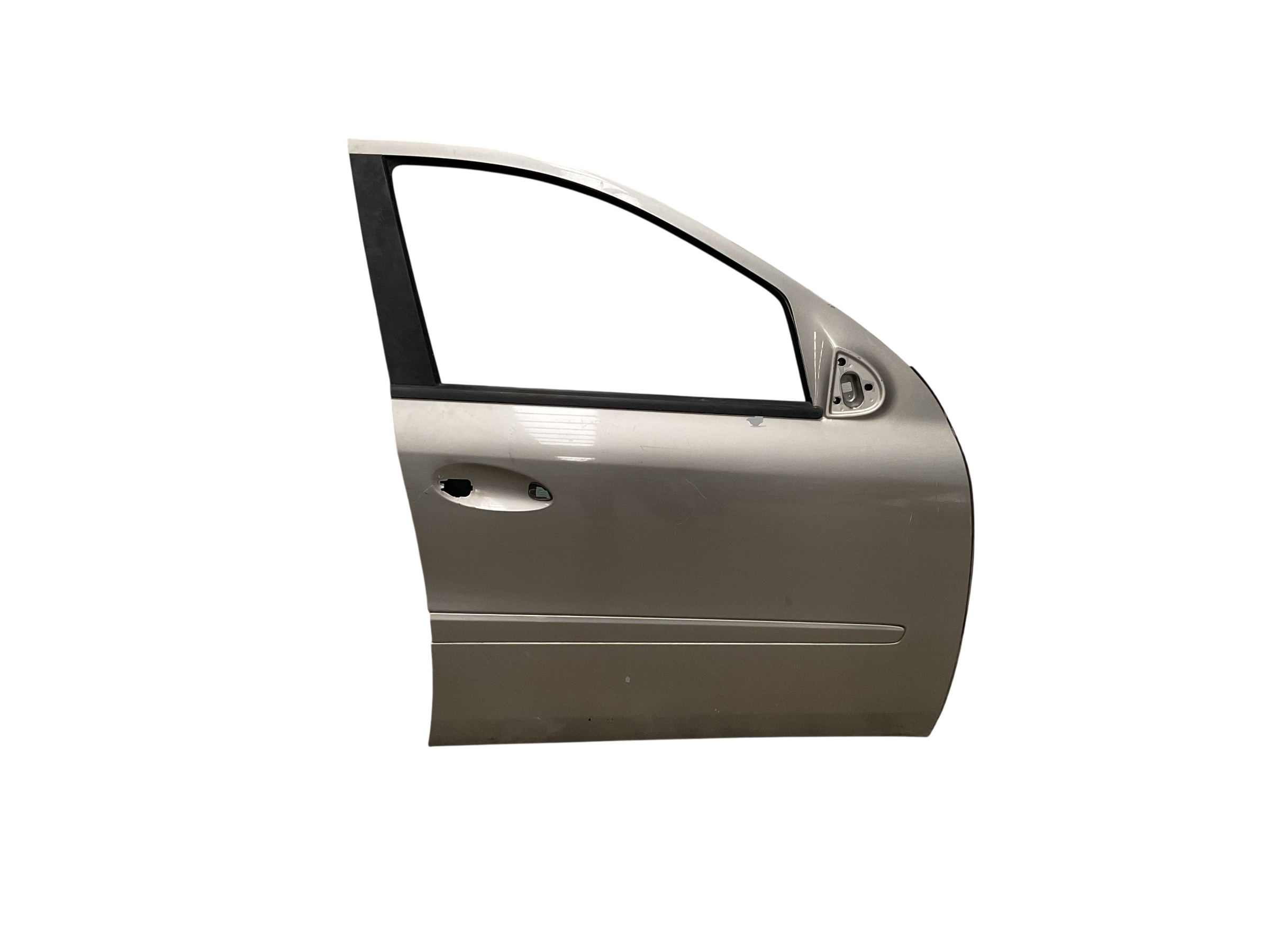 Puerta De Dcha Mercedes Benz 05-11