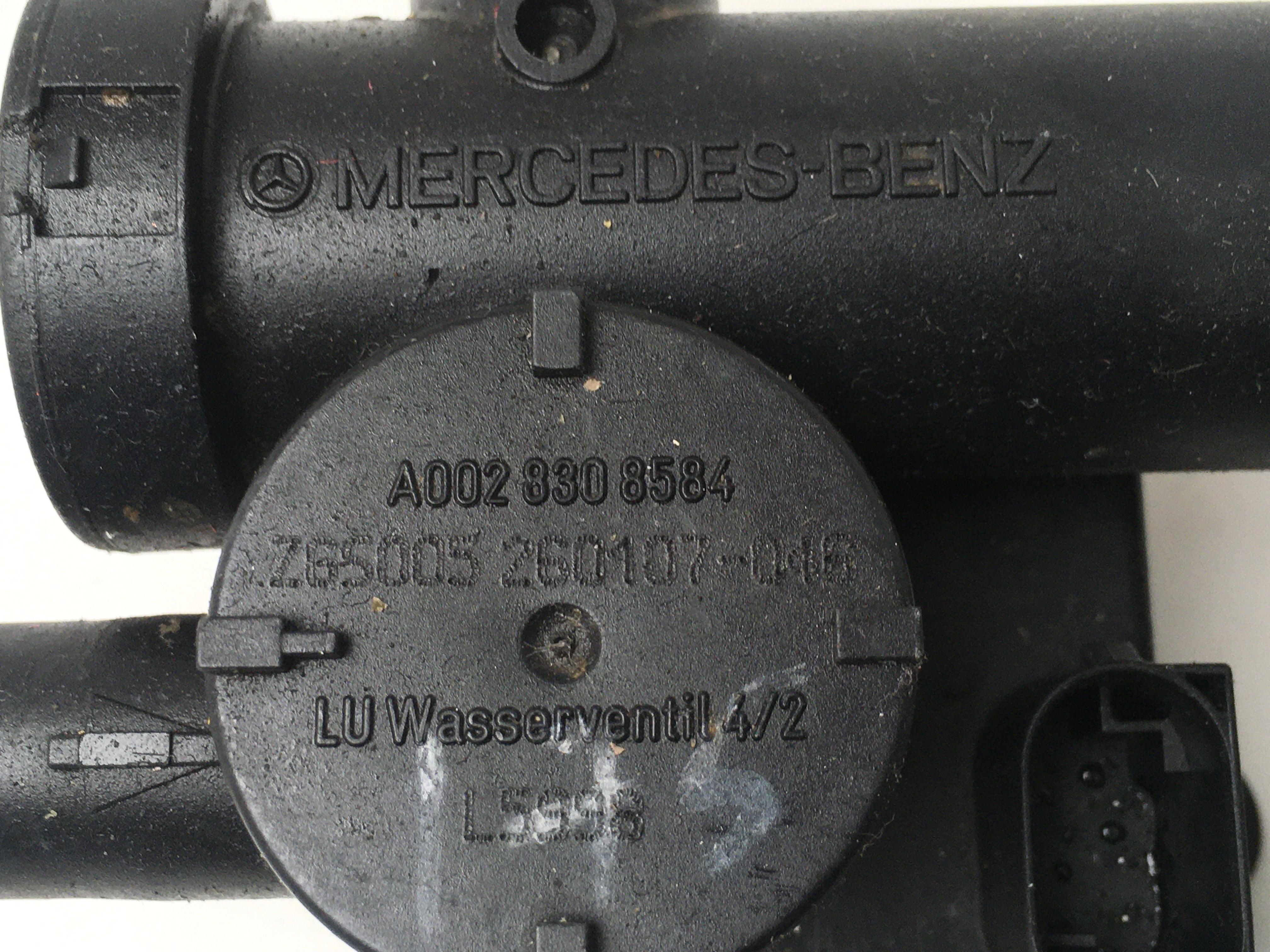 Bomba Agua Mercedes Vito W639 - AutoRR A0028308584