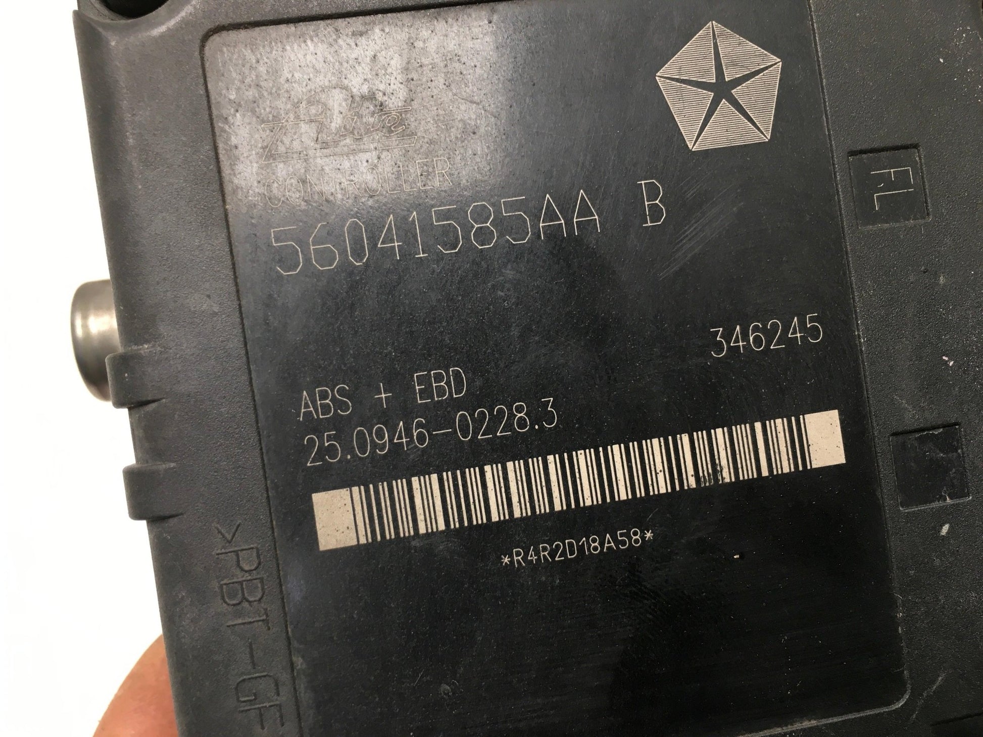 ABS Jeep Cherokee KJ - 56041585AAB