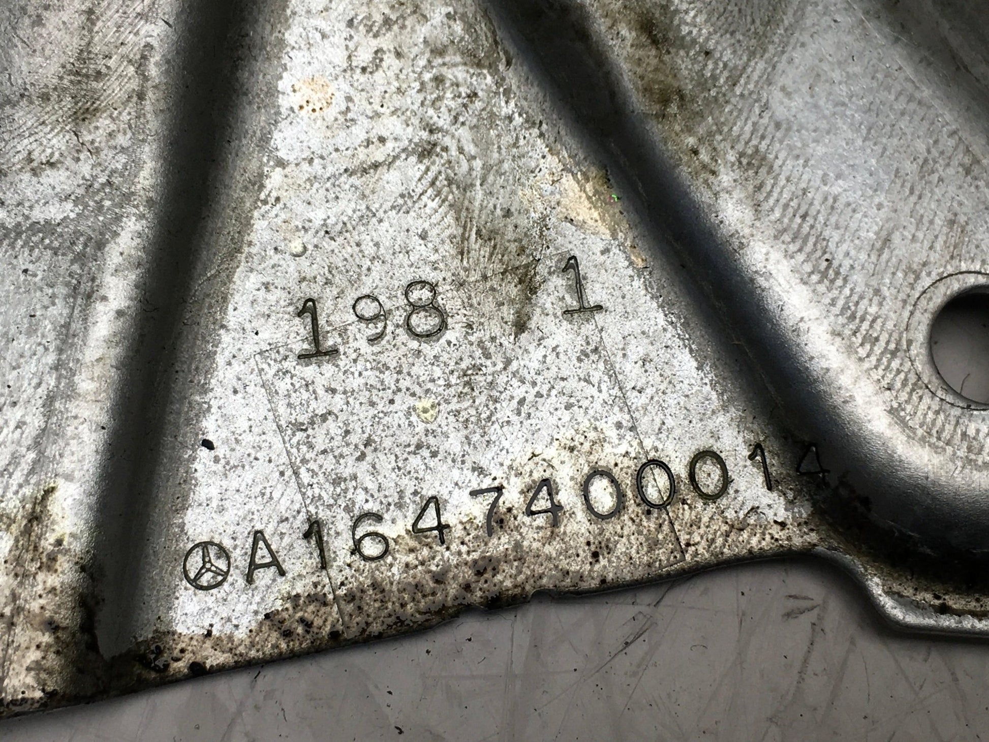 Actuador Porton Mercedes ML W164 - A164740001