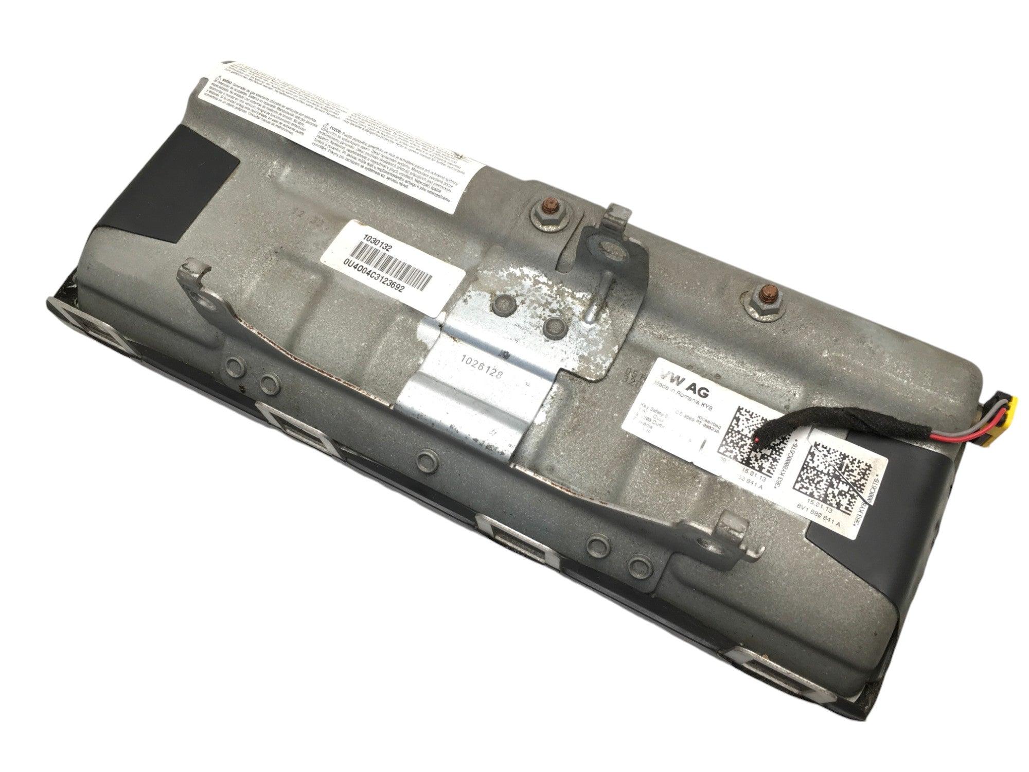 Airbag rodilla Audi A3 8V - 8V1880841A