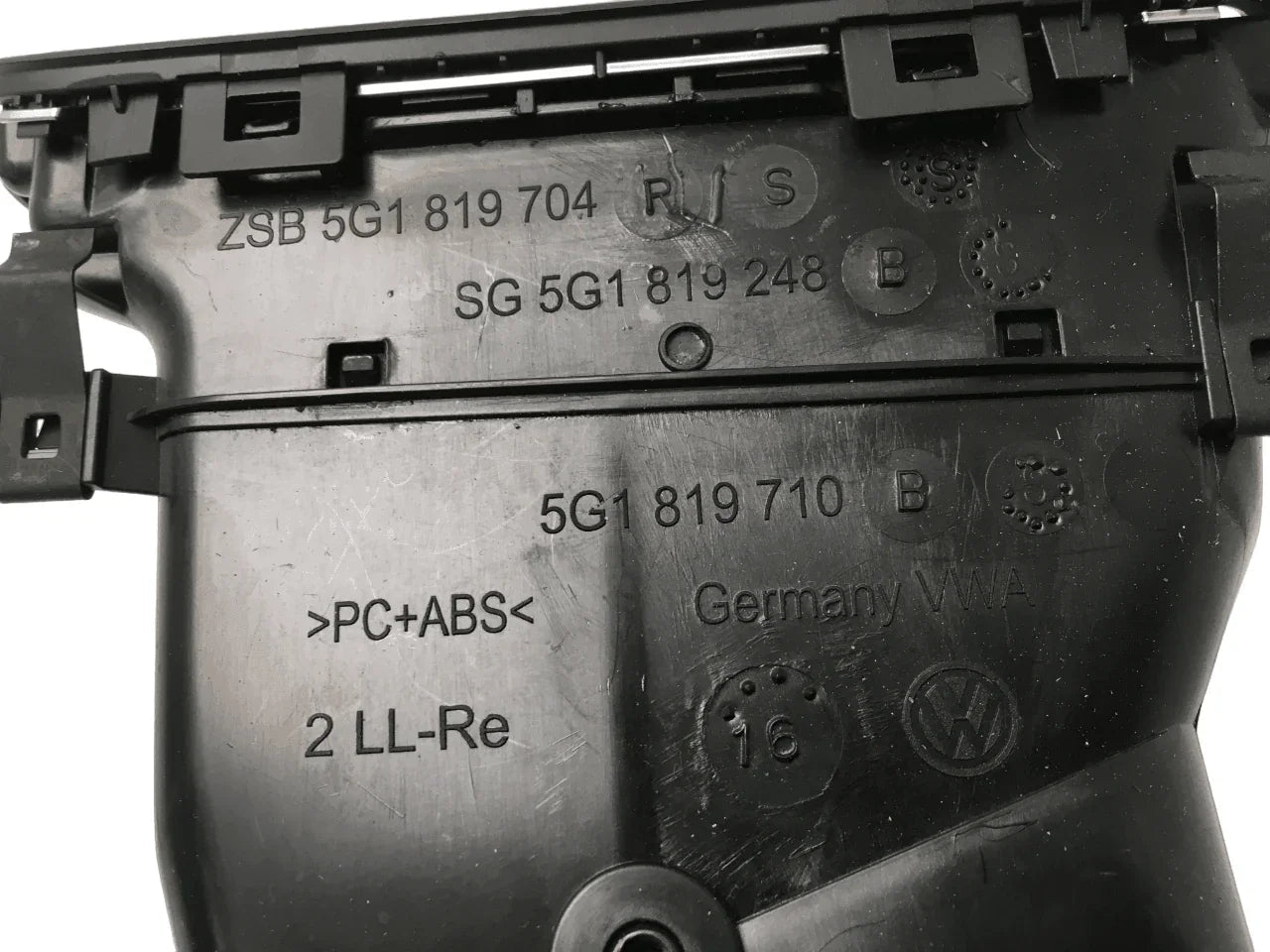 Aireador derecho VW Golf VII