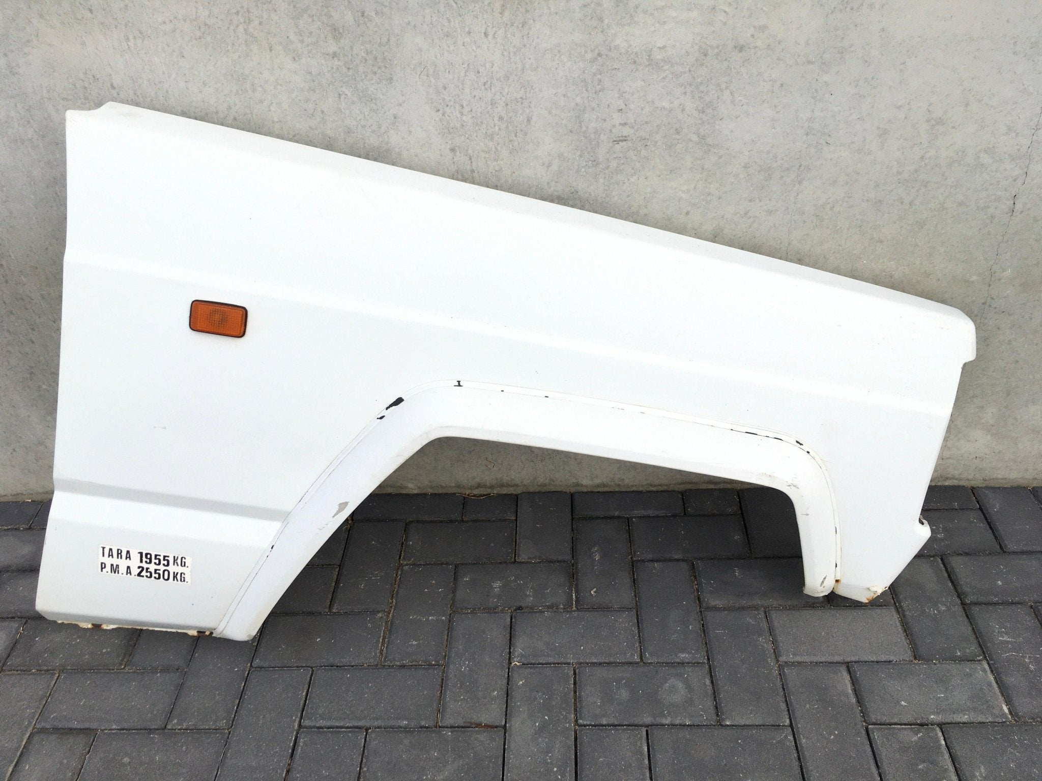 Aleta del dcha Nissan Patrol 260 - 375282365519