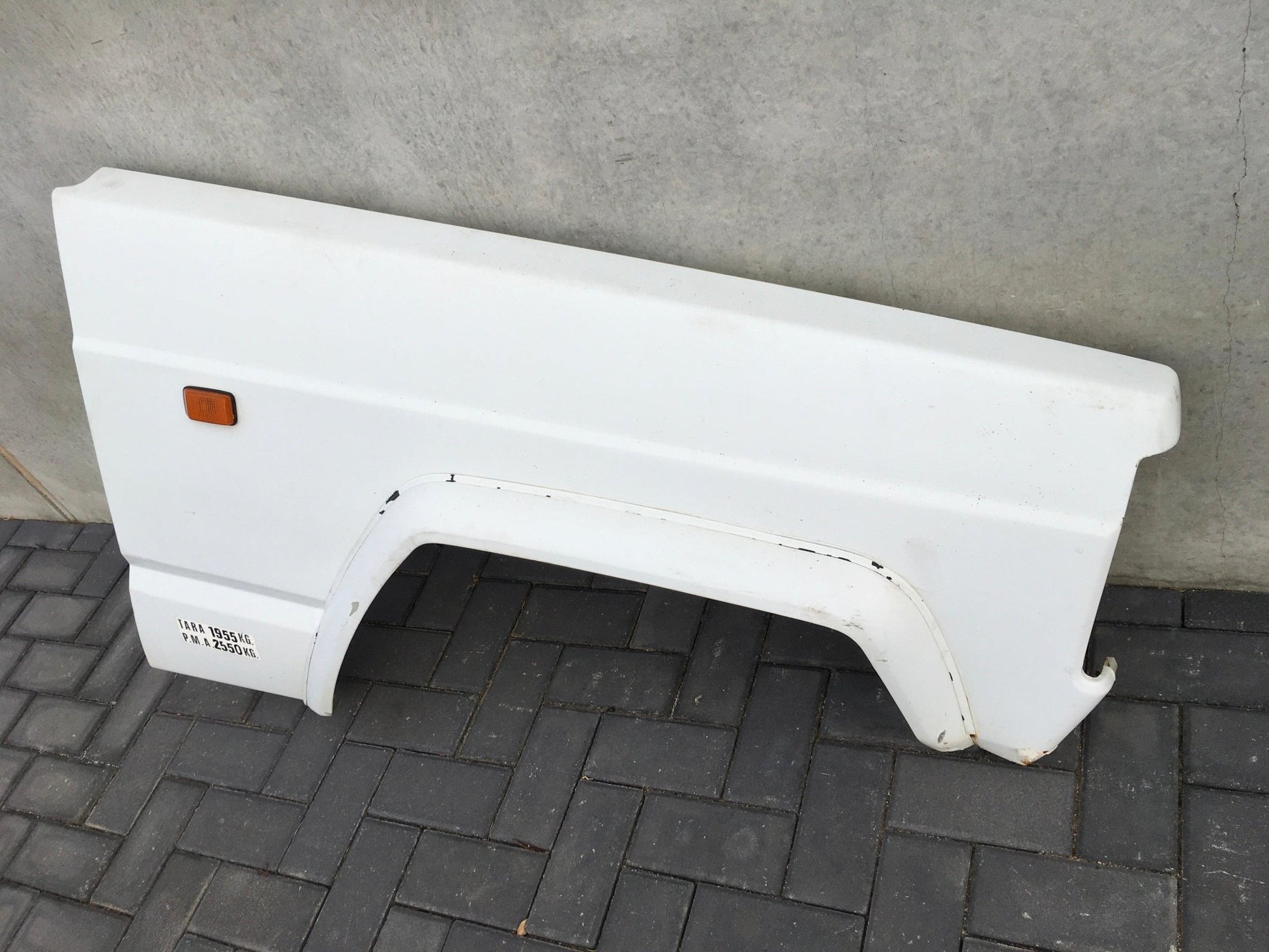 Aleta del dcha Nissan Patrol 260 - 375282365519