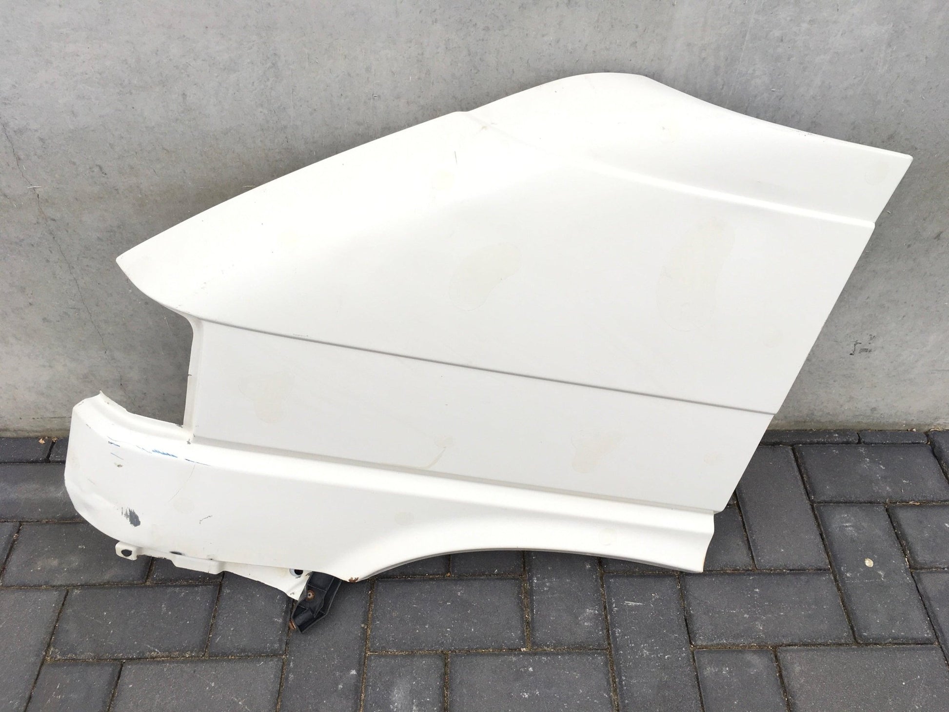 Aleta del izq VW Transporter T4 - 7D0821103