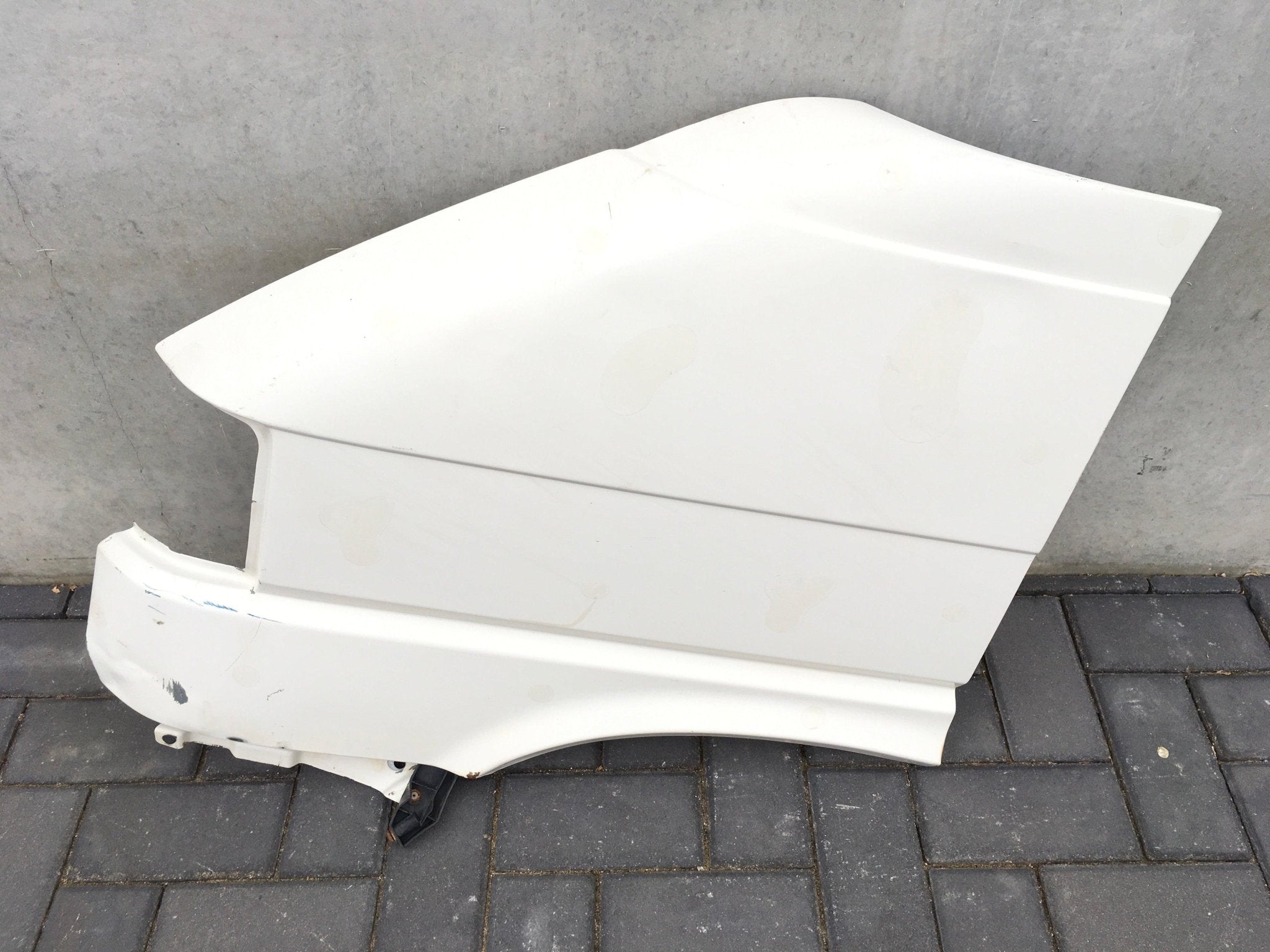 Aleta del izq VW Transporter T4 - 7D0821103