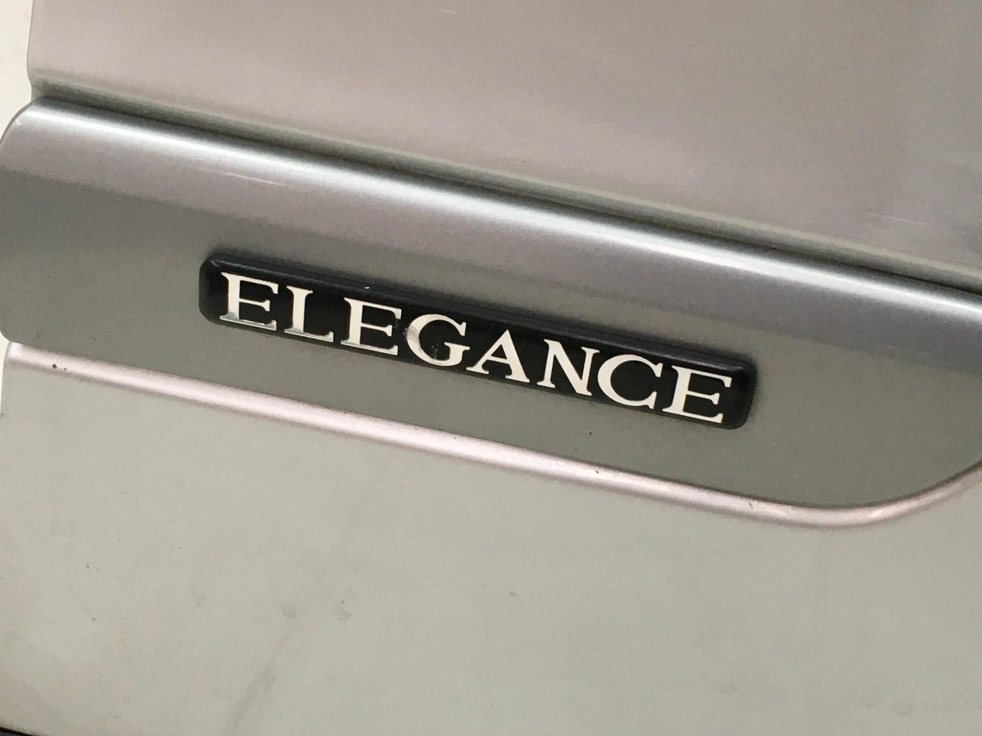 Aleta delantera derecha Mercedes W210 - A2108800218