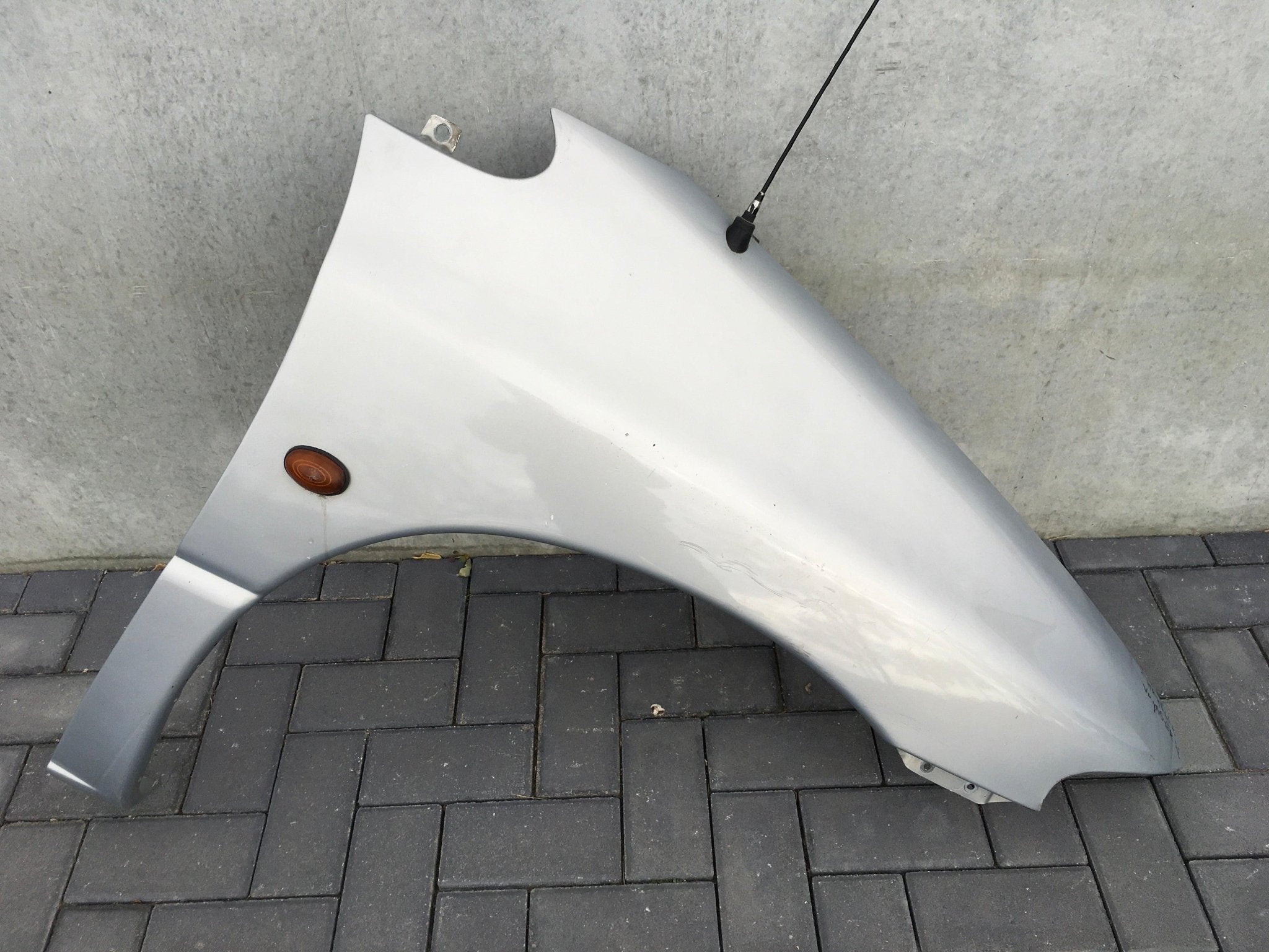 Aleta derecha Chrysler Voyager III - 