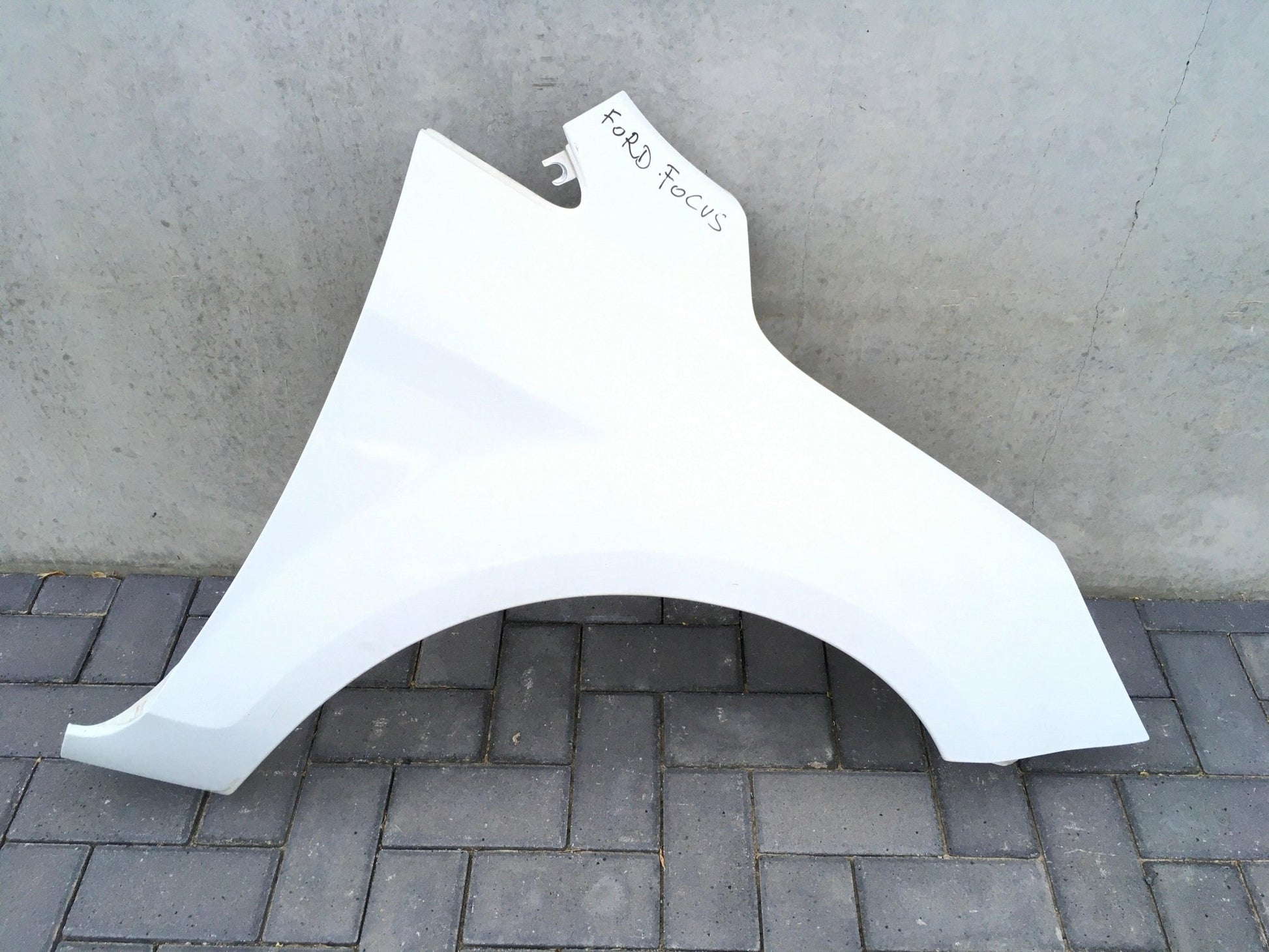 Aleta derecha Ford Focus II - 