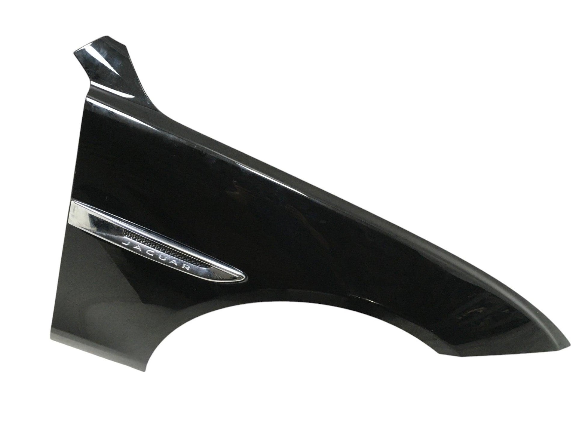 Aleta derecha Jaguar XE - T4N2636