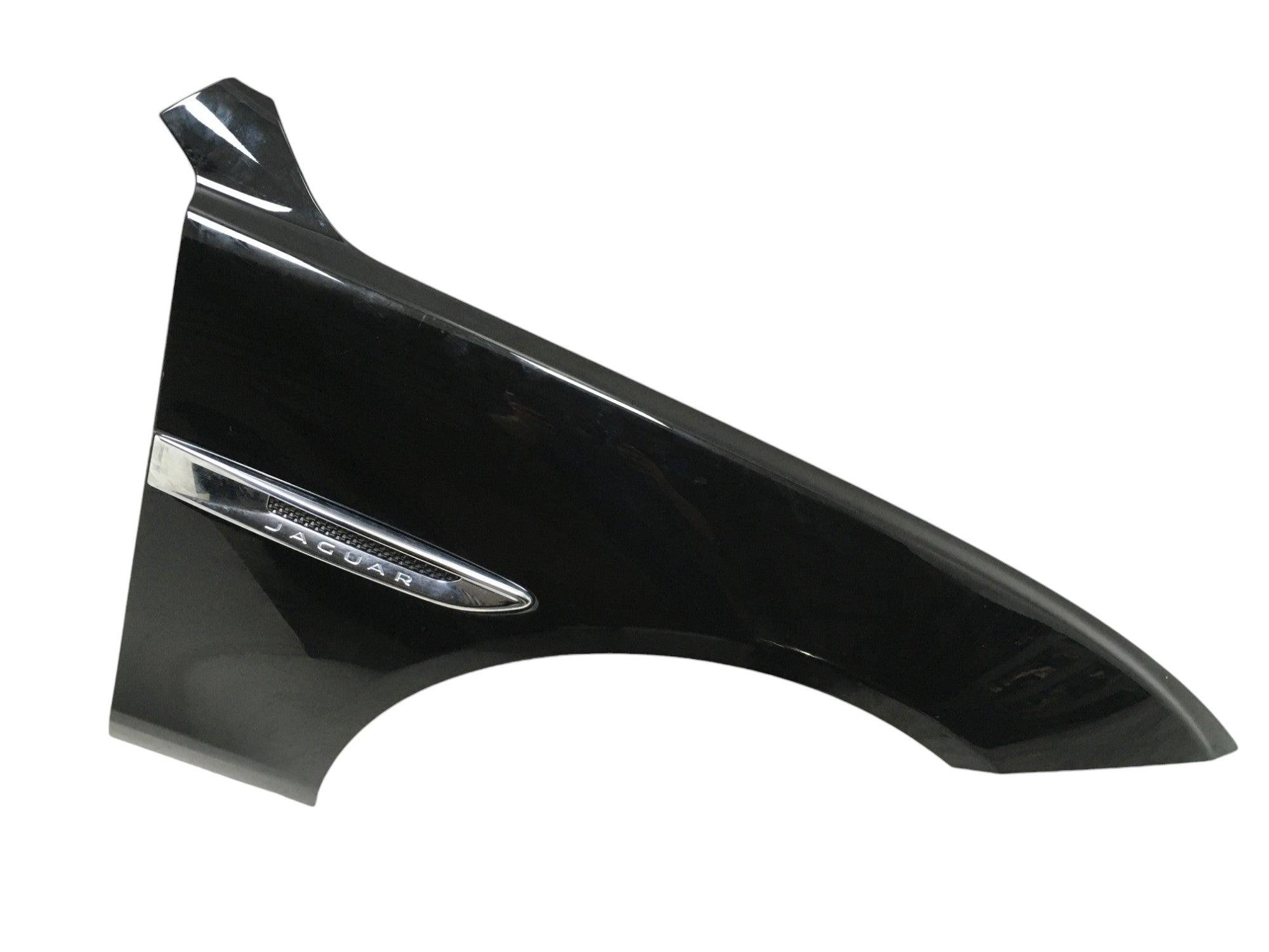 Aleta derecha Jaguar XE - T4N2636