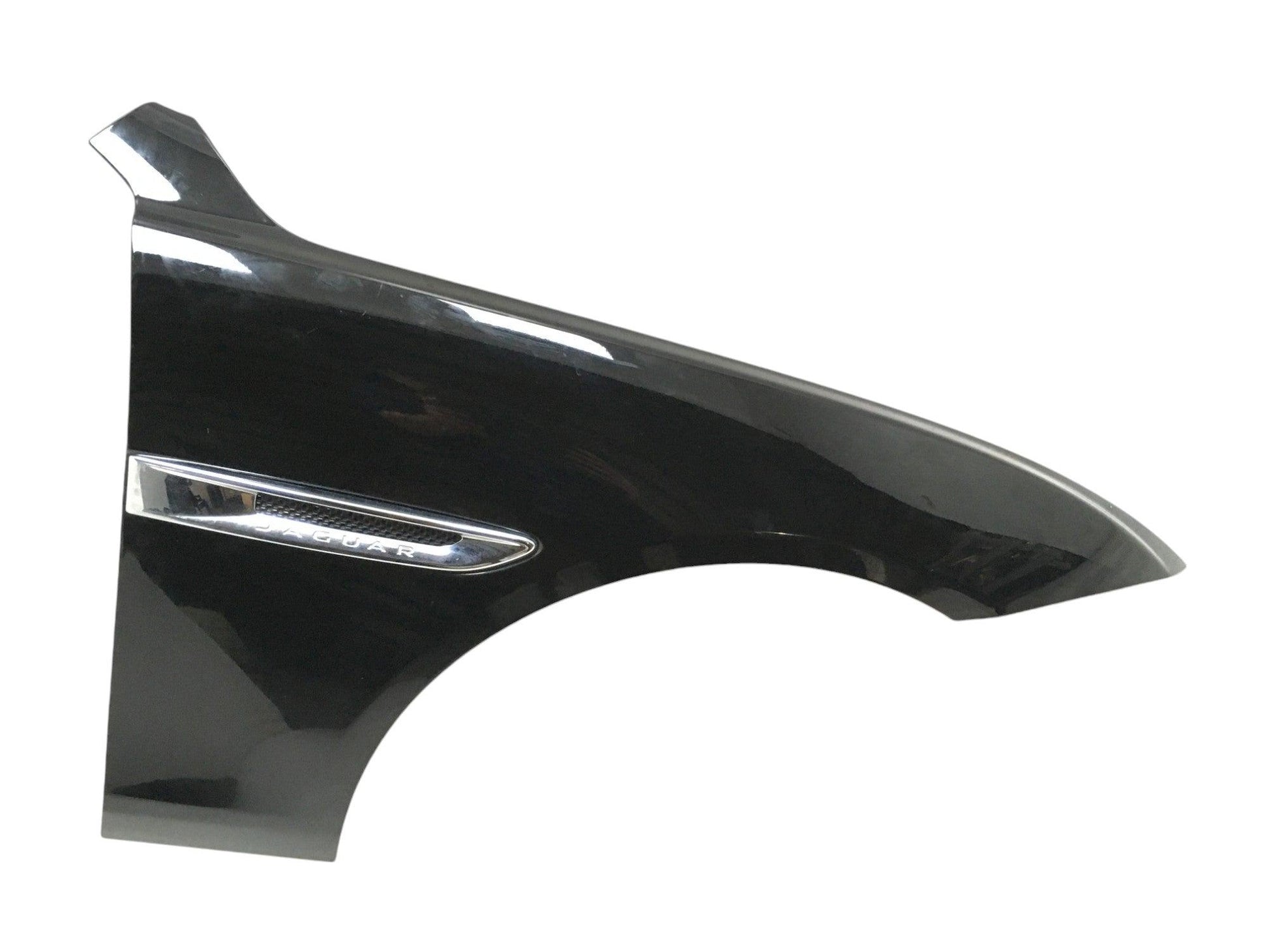 Aleta derecha Jaguar XE - T4N2636