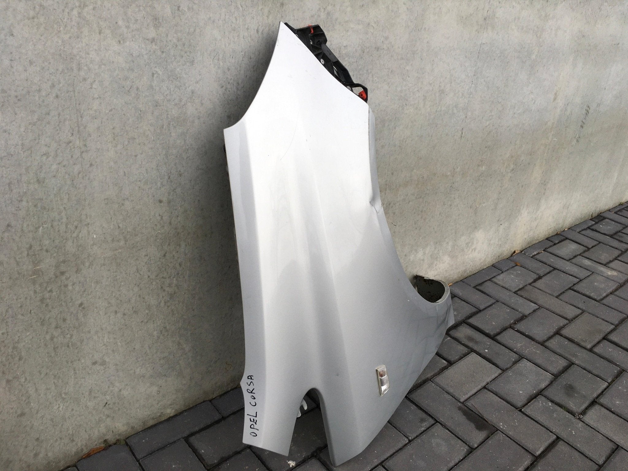 Aleta derecha Opel Corsa D - 93189644