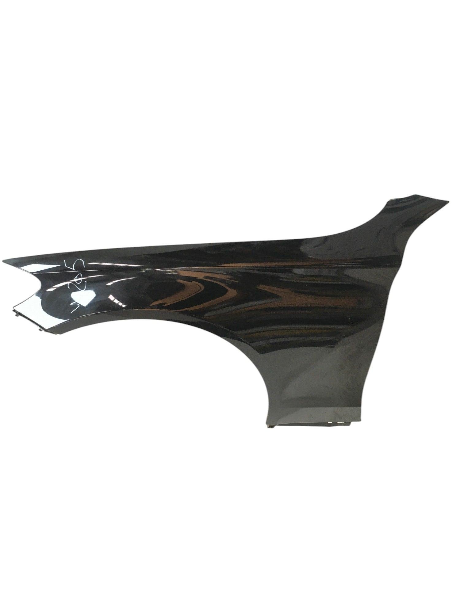 Aleta izquierda Mercedes W205 - A2058800118