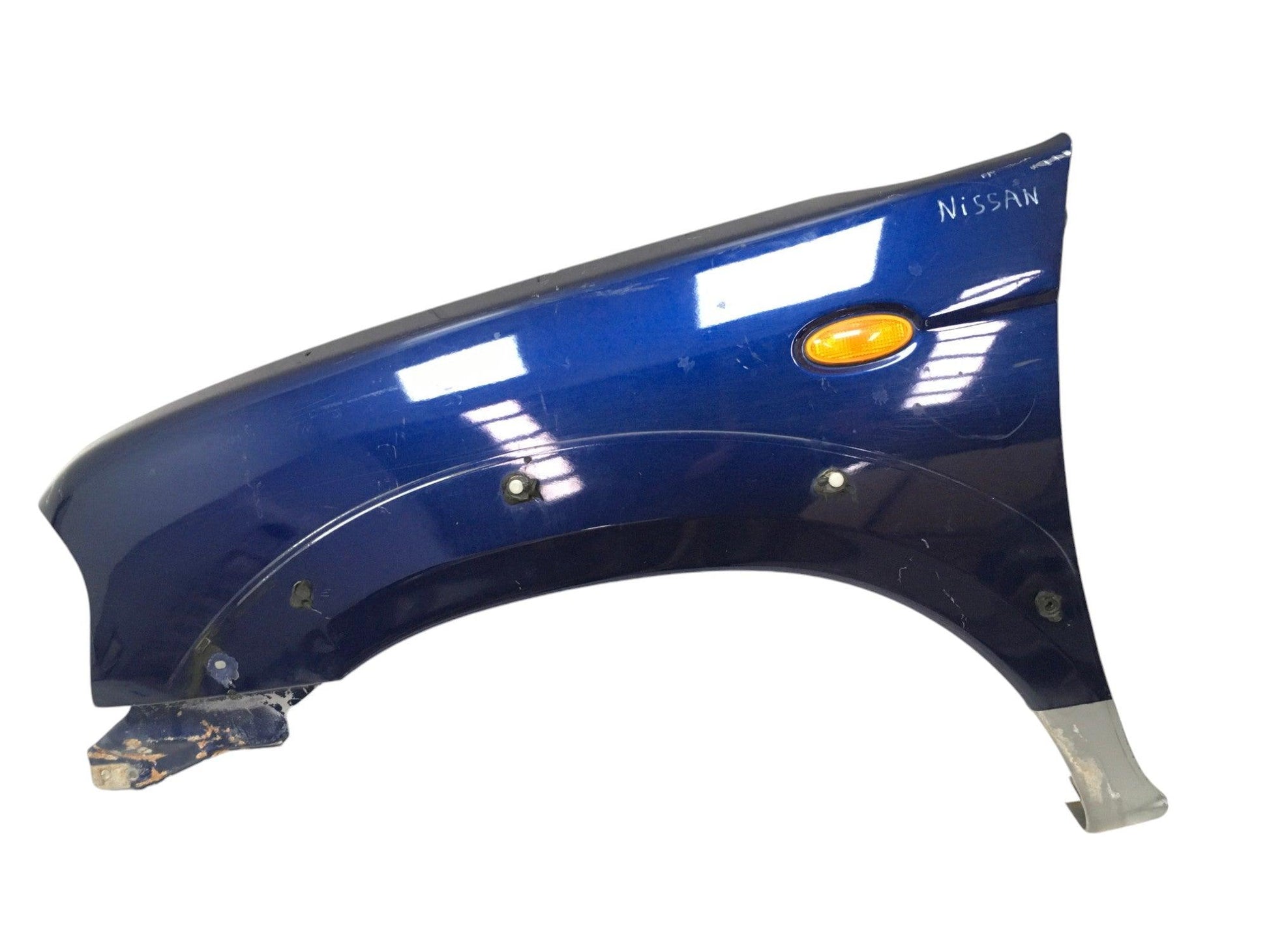 Aleta izquierda Nissan Navara D22 - 