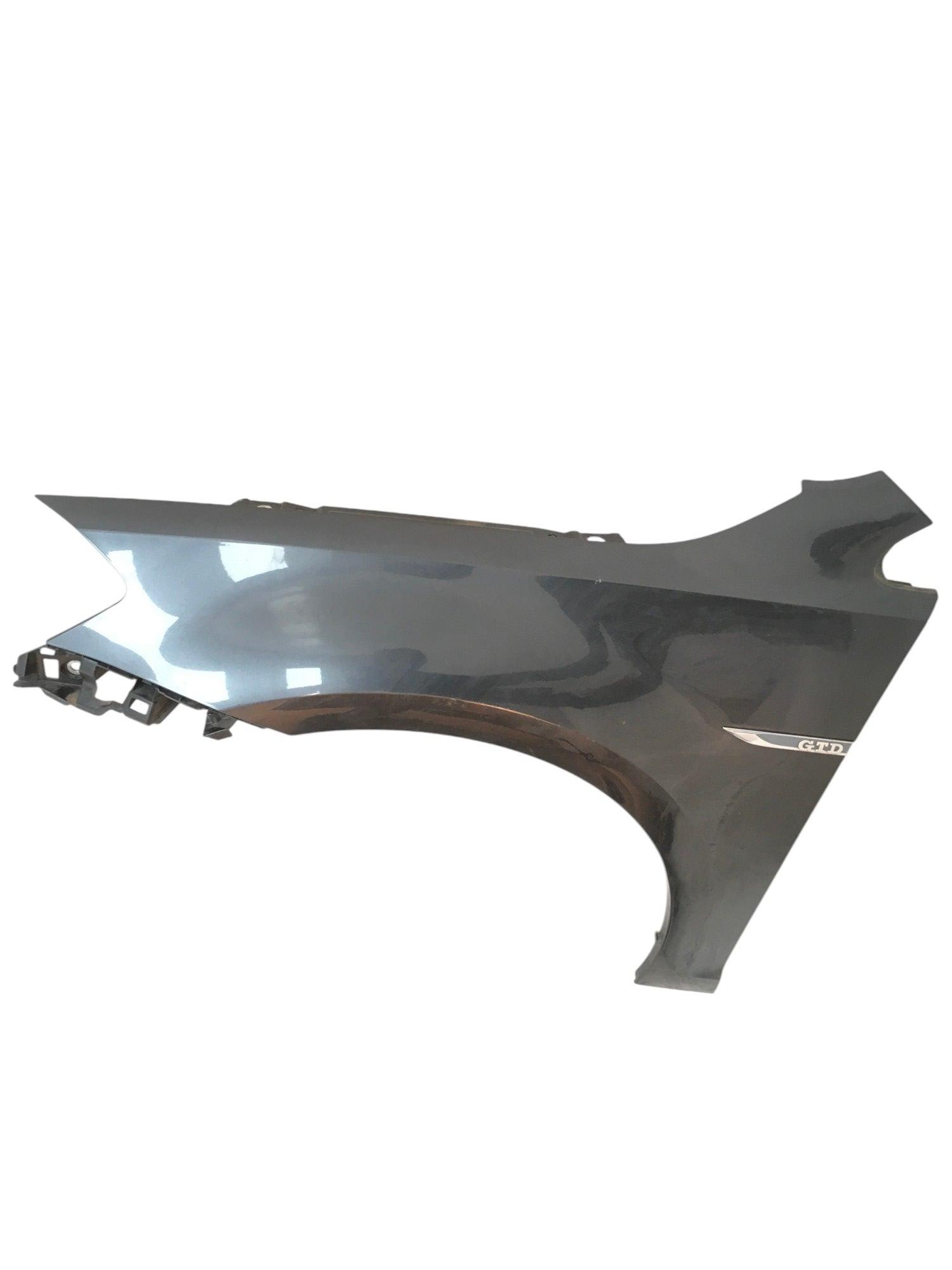 Aleta izquierda VW Golf VII GTD - 5G0821105B _