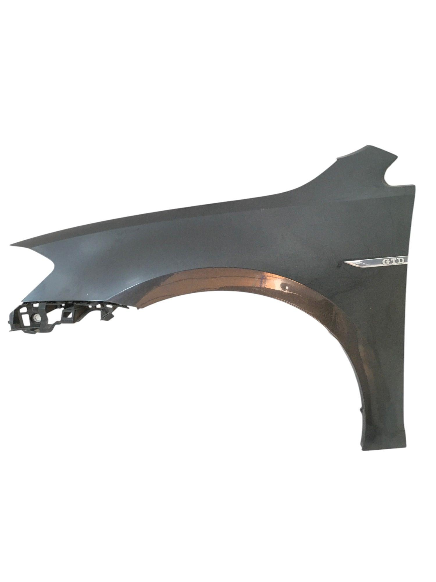 Aleta izquierda VW Golf VII GTD - 5G0821105B _