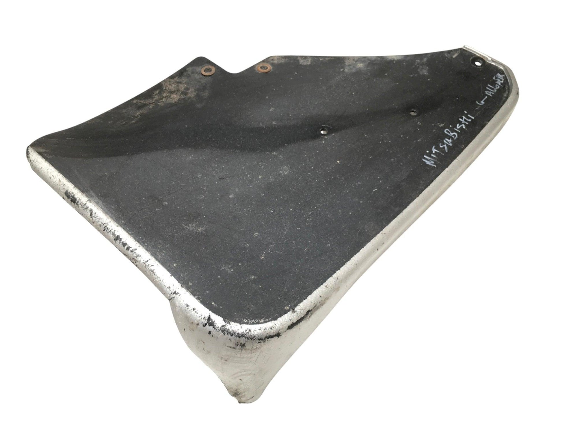 Aleta paso rueda del izq Mitsubishi Pajero II - MR313069