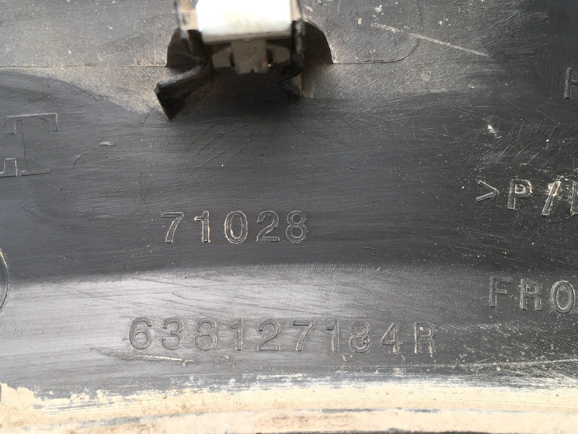 Aletin del dcho Renault Captur II - 638127184R