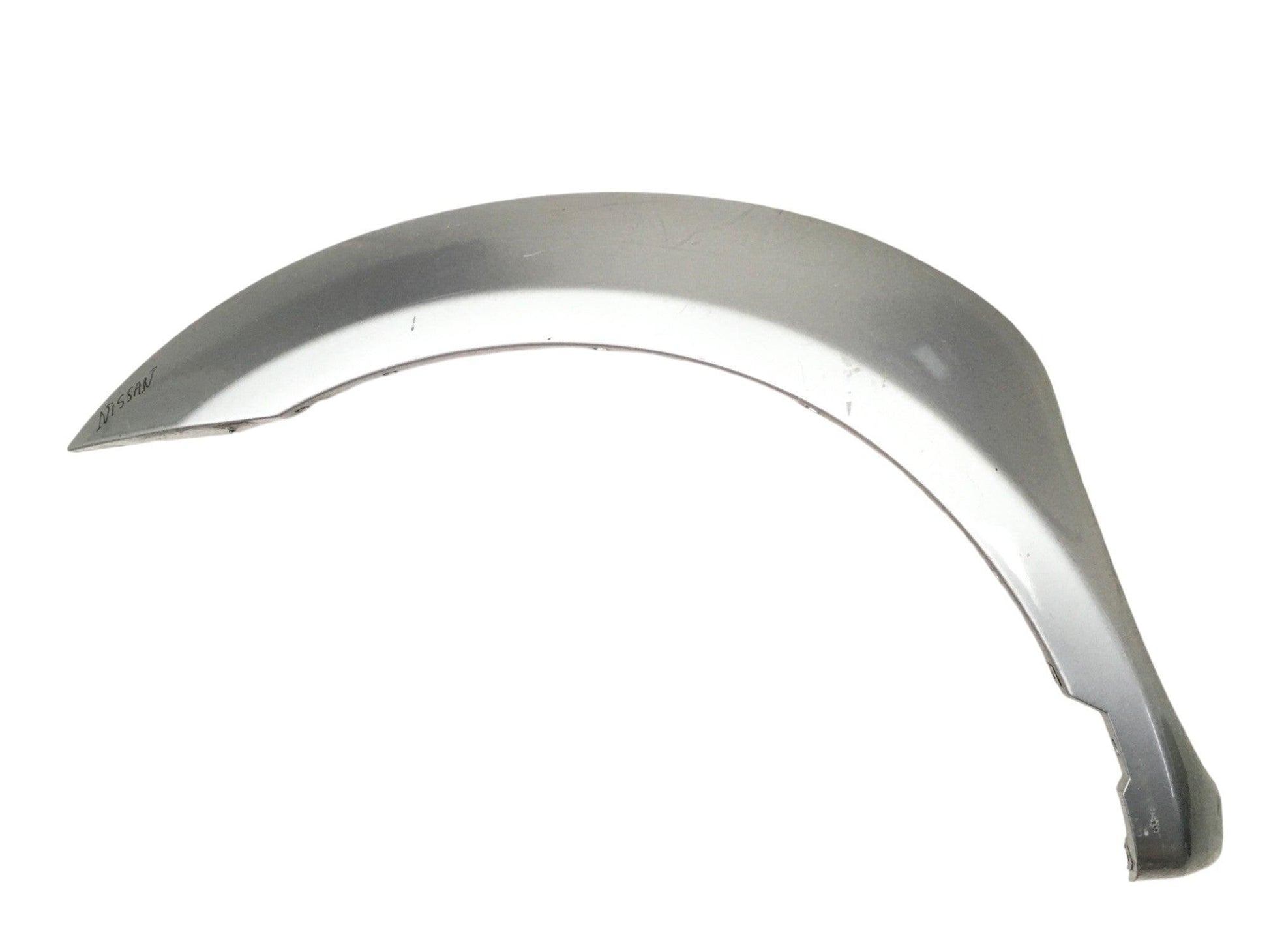 Aletin del izq Nissan Navara D22 - 