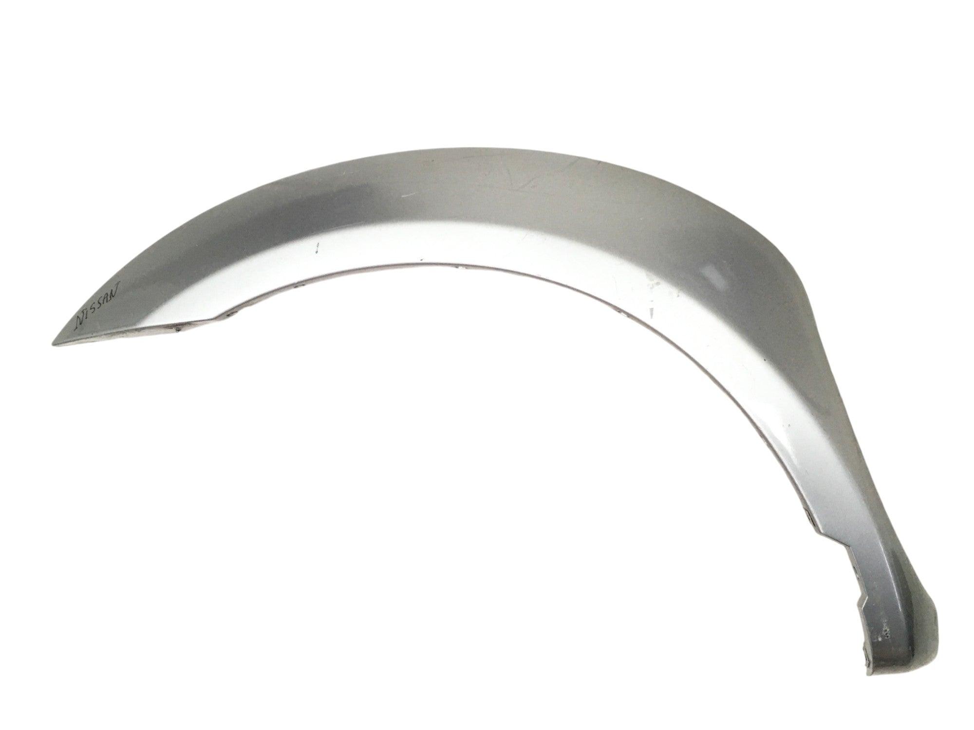 Aletin del izq Nissan Navara D22 - 