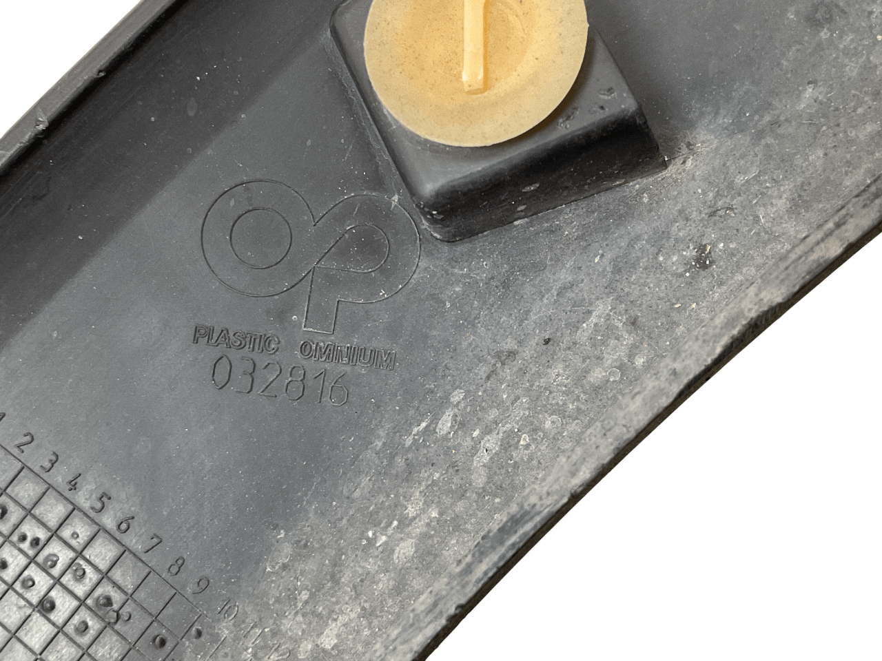 Aletin del izq Renault Captur 2013-2020 - 638131788R