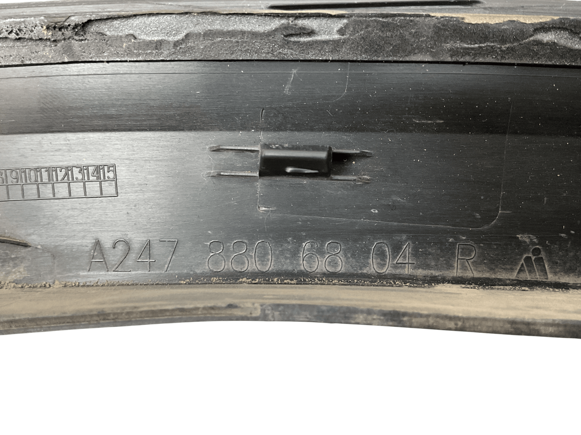 Aletin guardabarros del dcho Mercedes GLB GLA - A2478806804R