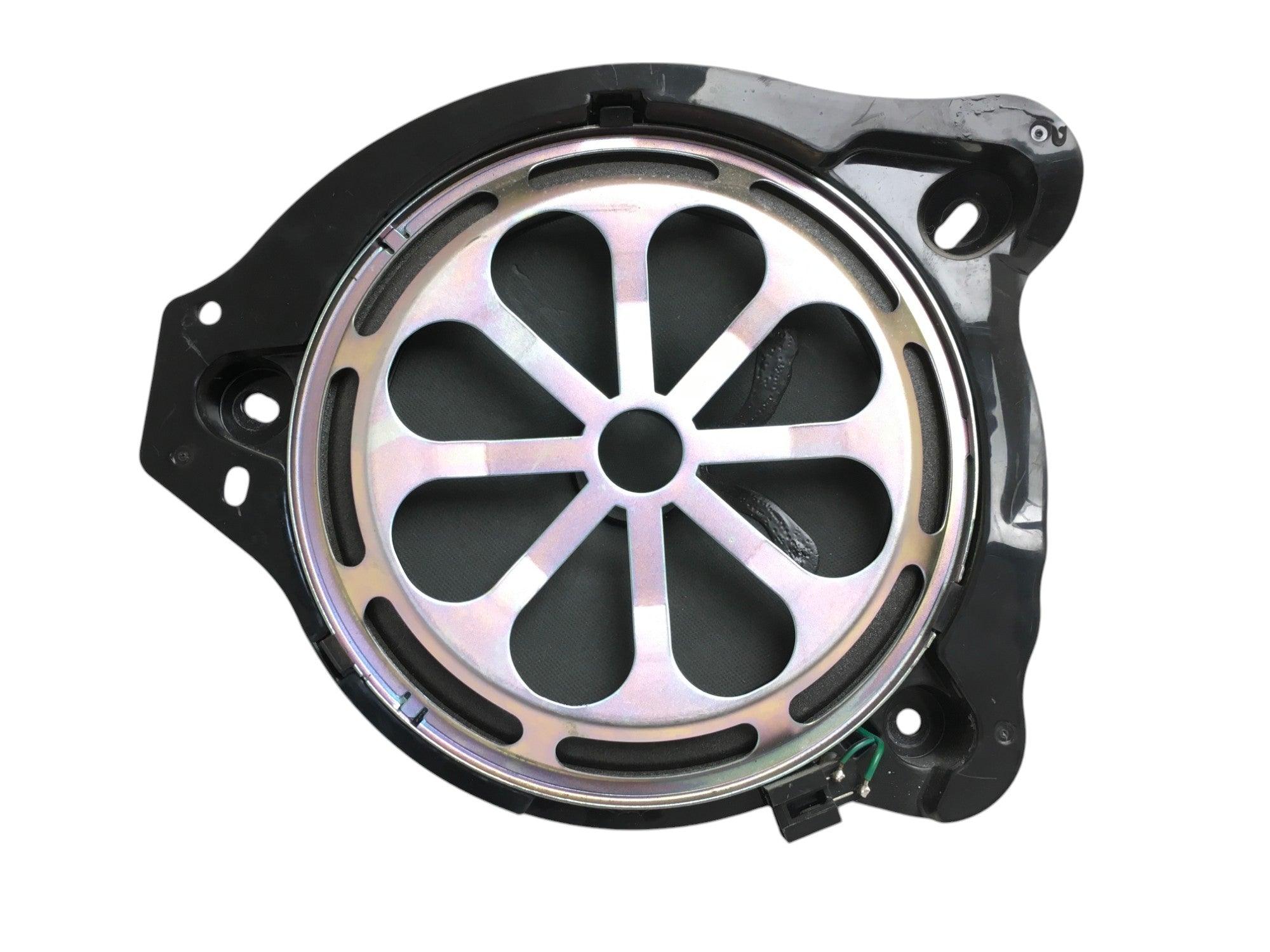 Altavoz del izq Mercedes W205 y C253 - A2058201400