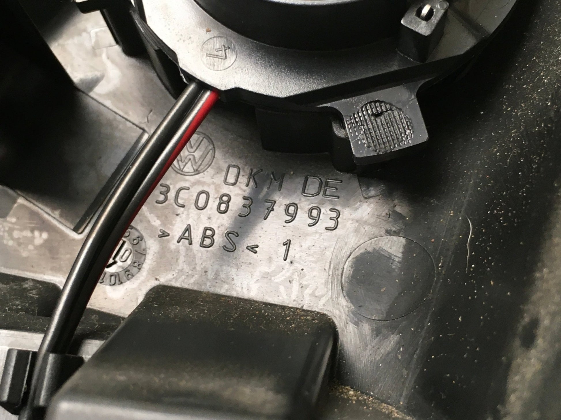 Altavoz del izq VW Passat B6 3C - 3C0837993