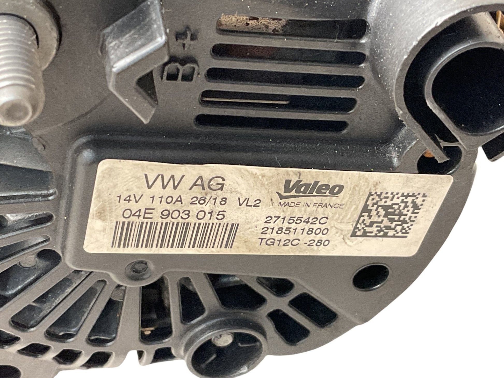 Alternador VAG 04E903015 - 04E903015 _