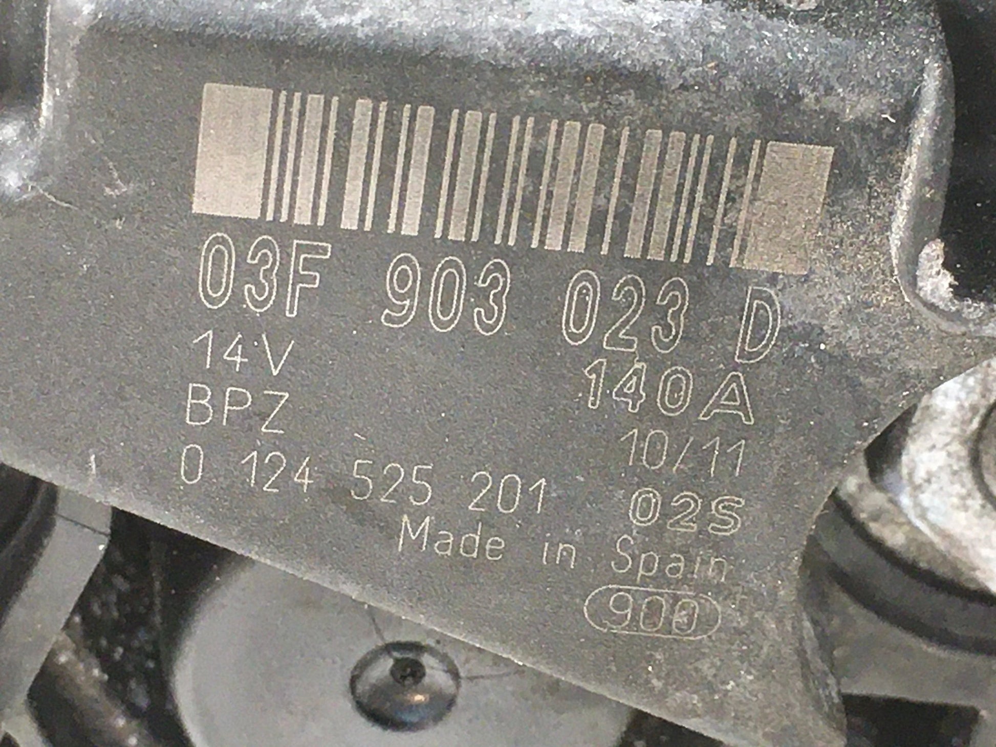 Alternador VW 03F903023D - 03F903023D