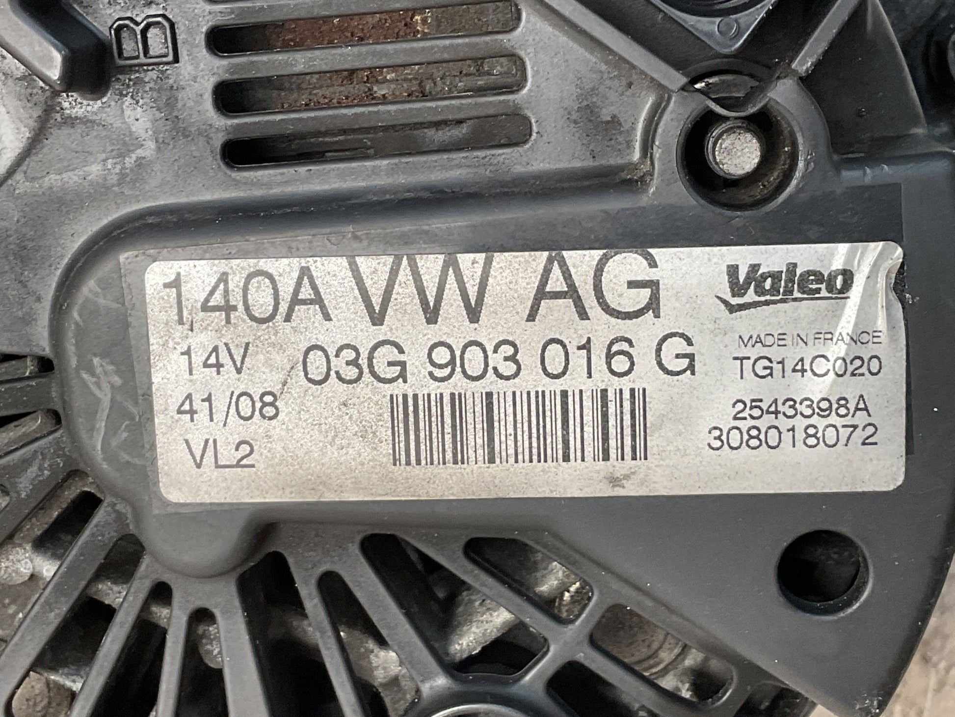 Alternador VW 03G903016G - 03G903016G