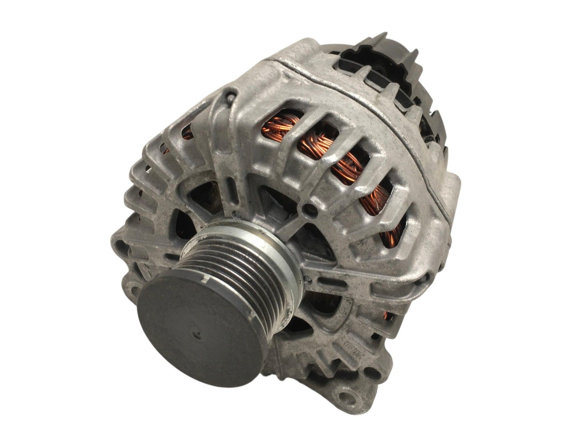 Alternador VW 04L903024A - 04L903024A