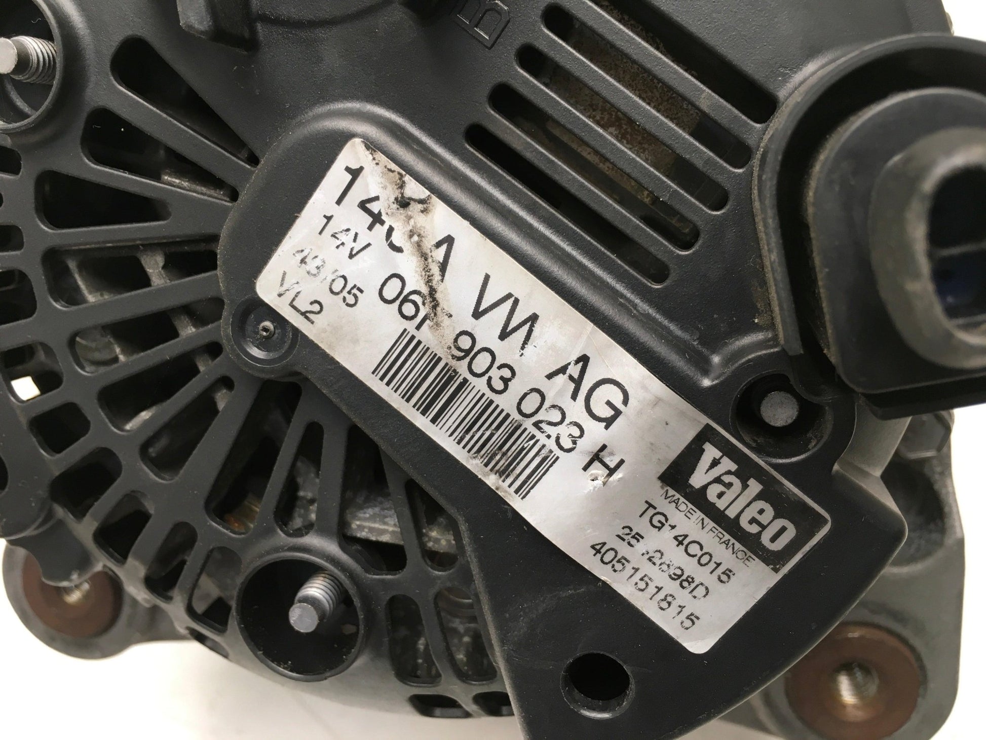 Alternador VW 06F903023H - 06F903023H