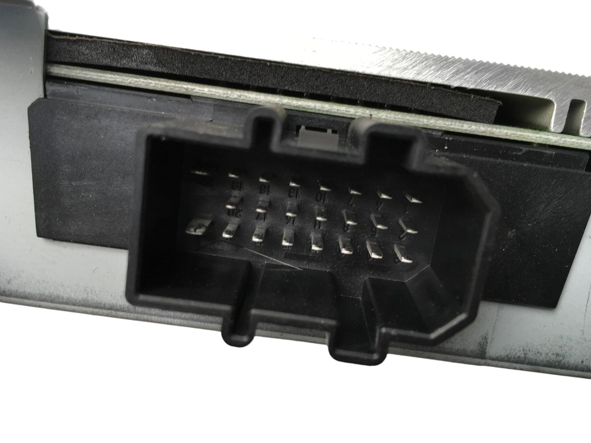Amplificador altavoz Audi A4 B7 - 8E5035223D