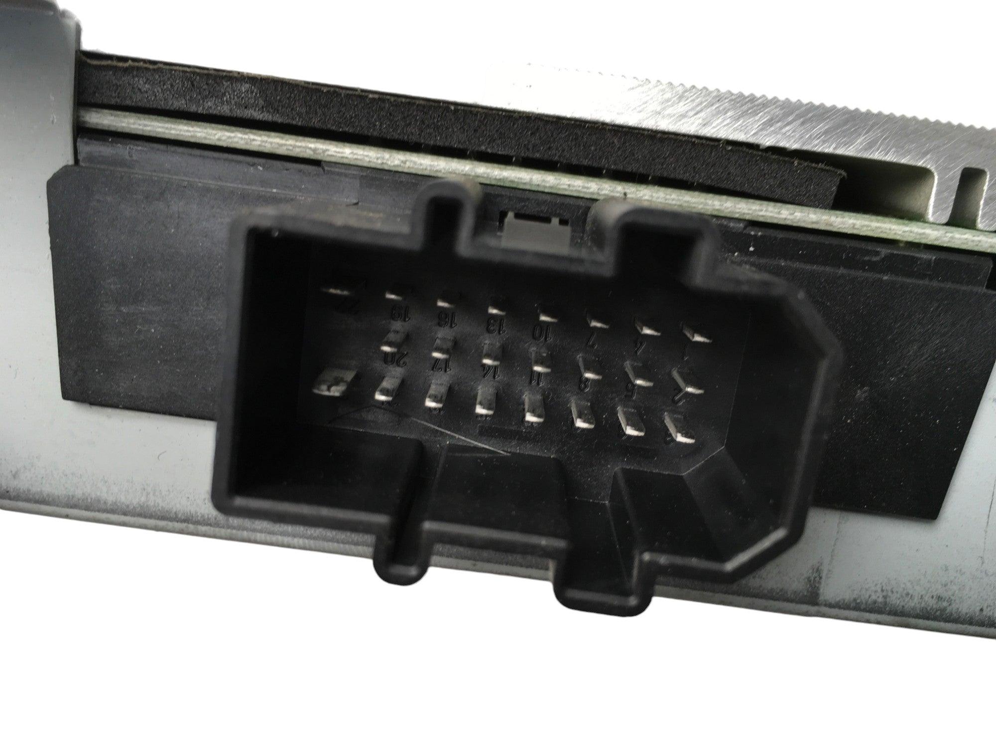 Amplificador altavoz Audi A4 B7 - 8E5035223D