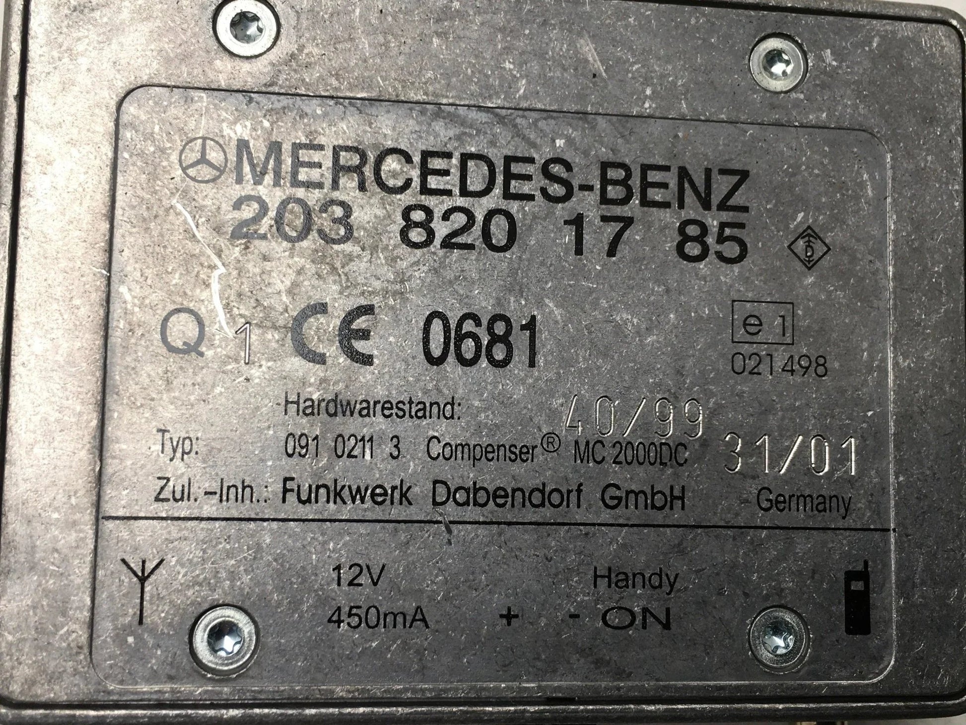 Amplificador antena Mercedes 2038201785