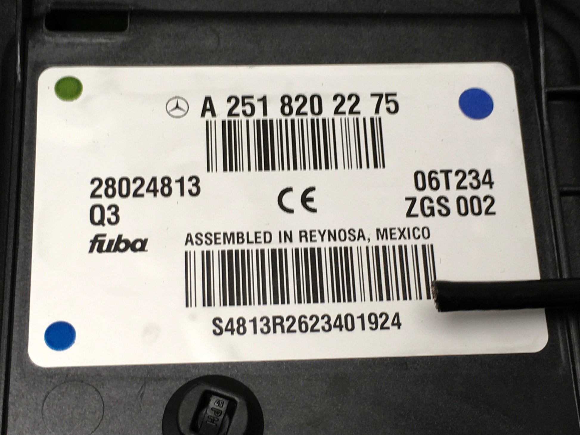 Amplificador antena Mercedes W251 / W164 - A2518202275 _