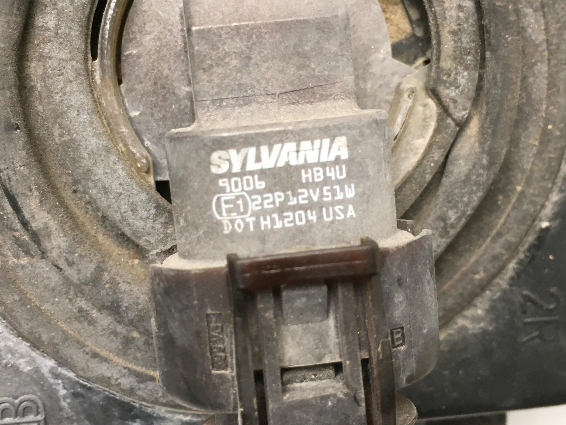 Antiniebla derecho Mercedes A2038201856 - A2038201856