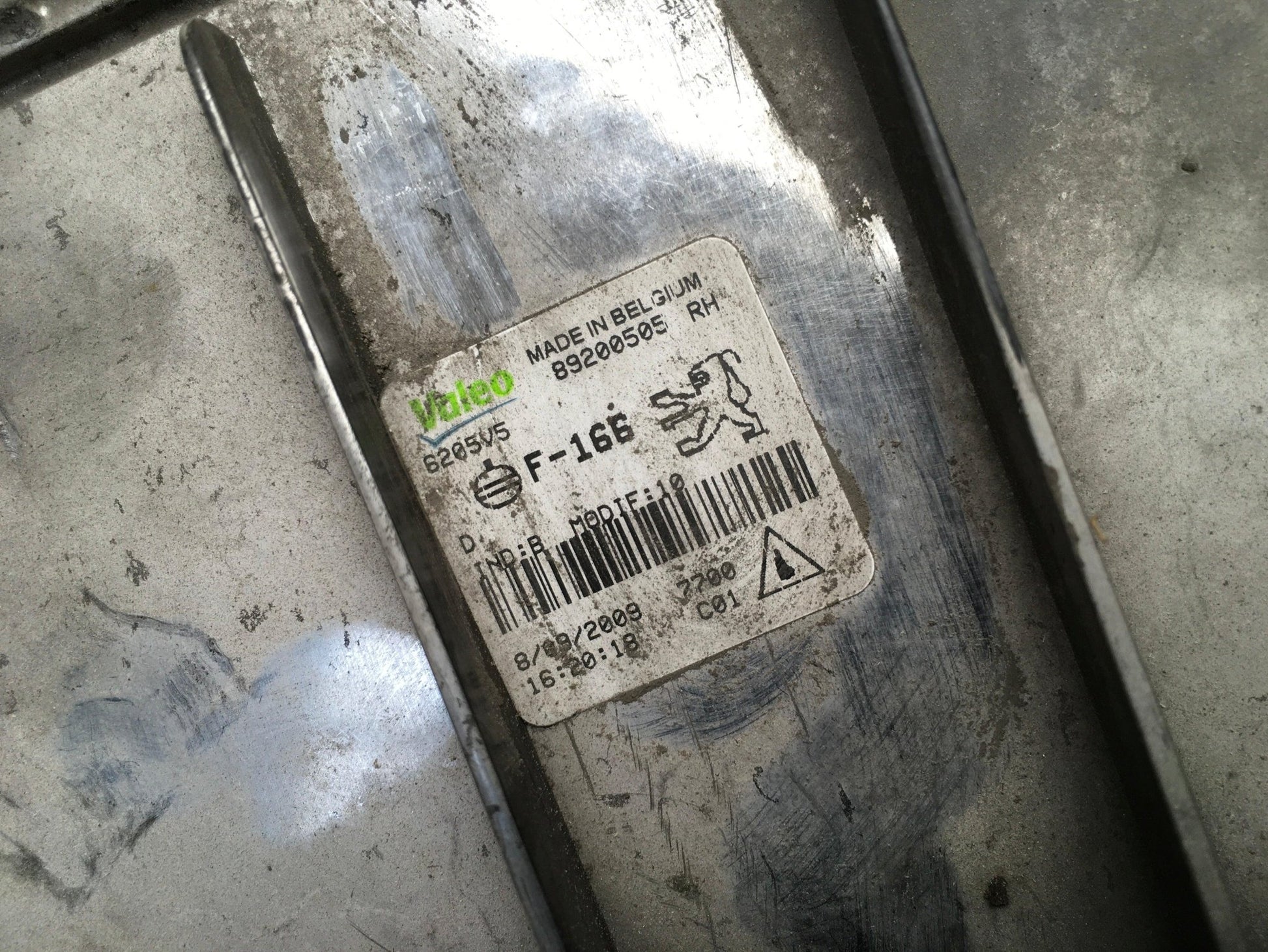 Antiniebla derecho Peugeot 406 - 89200505